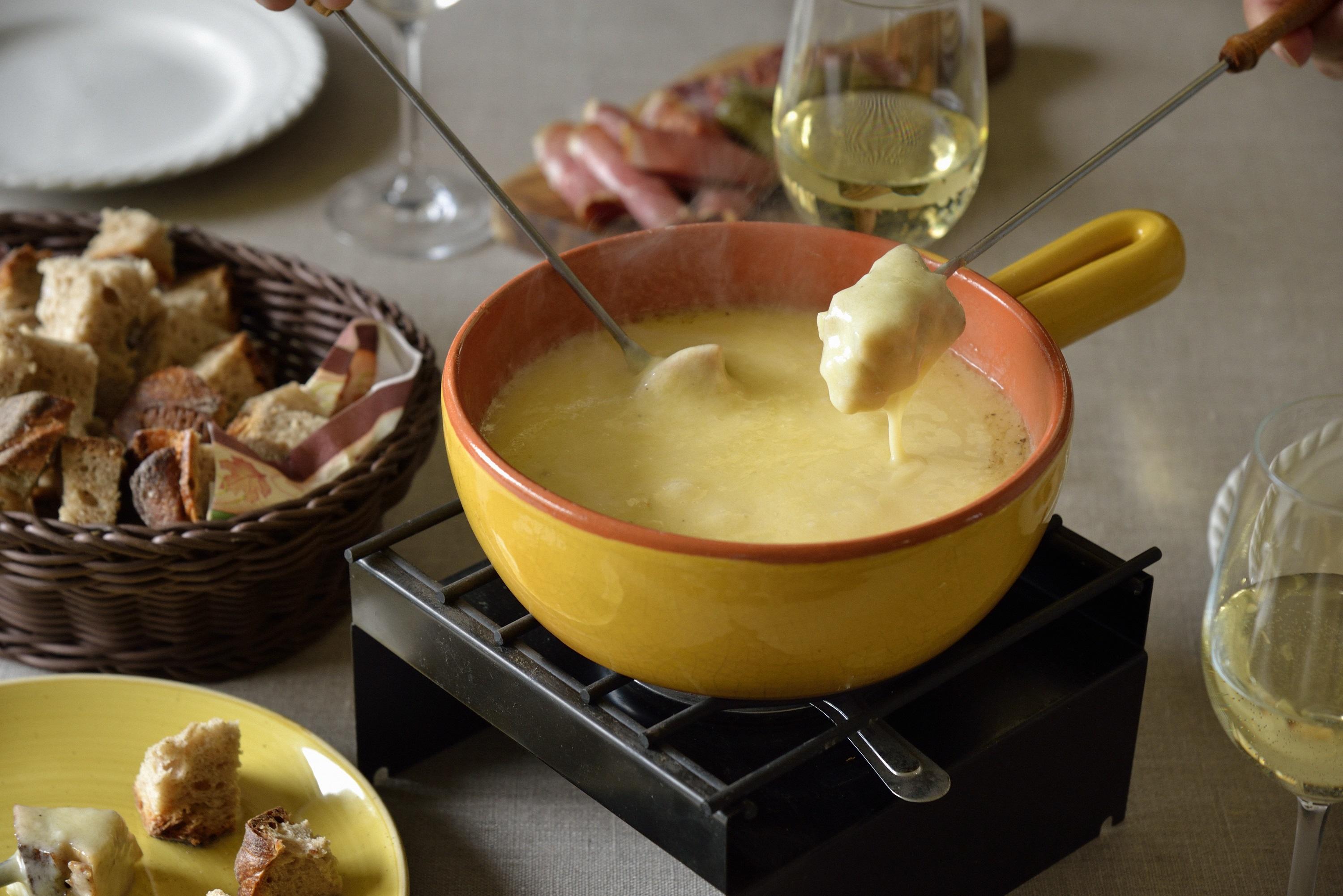 チーズフォンデュ