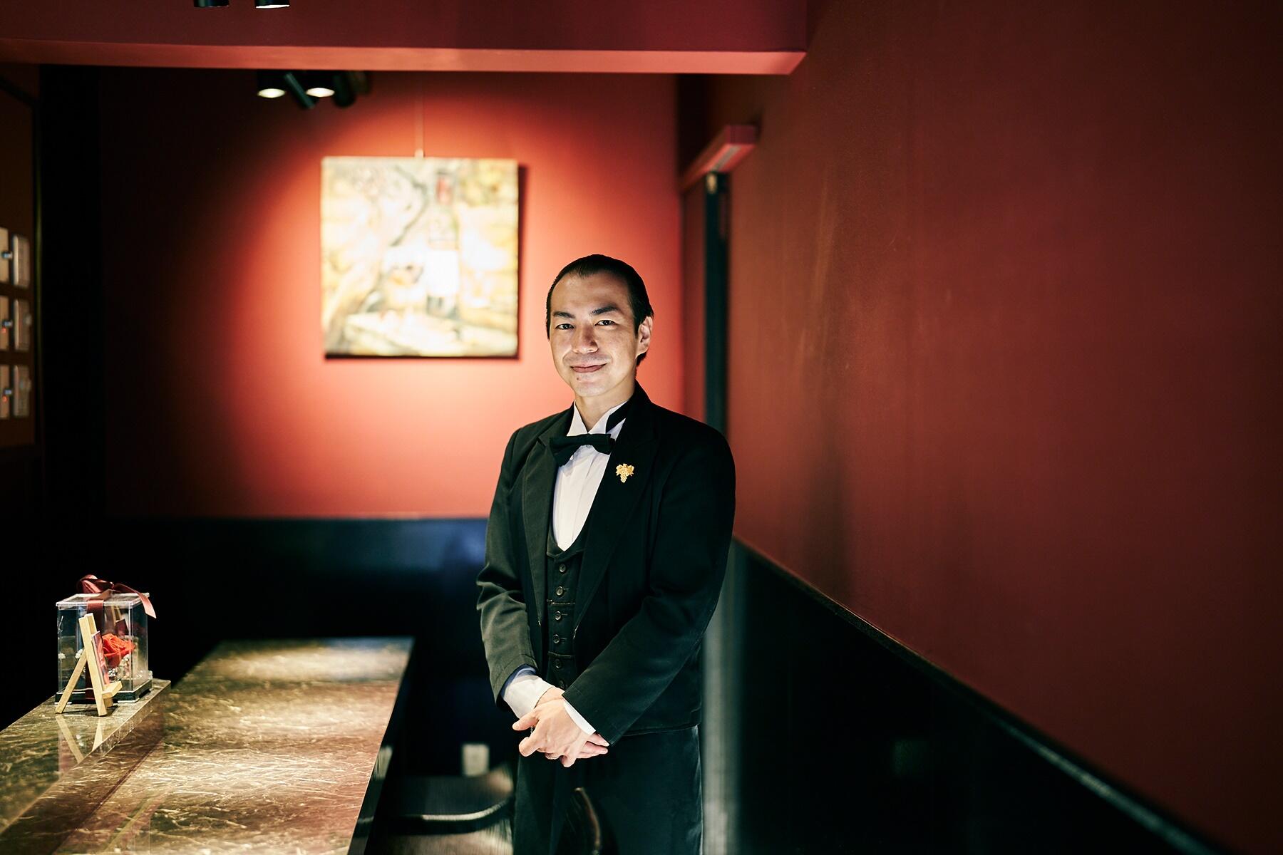 「水新はなれ 紅」のオーナーソムリエ、寺田泰行さん