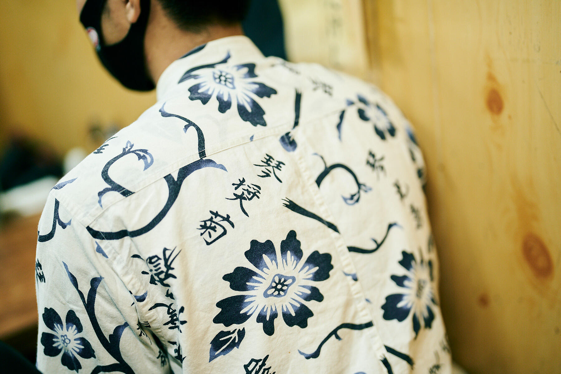 浴衣生地のシャツ