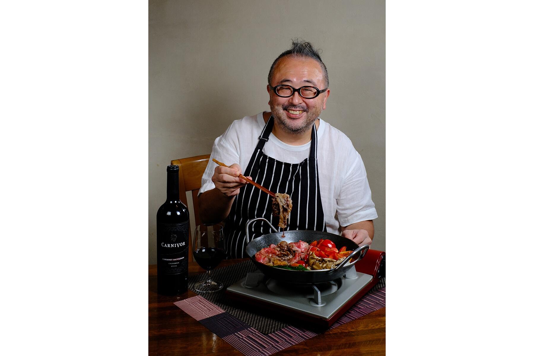 和知シェフがメイン料理とともに