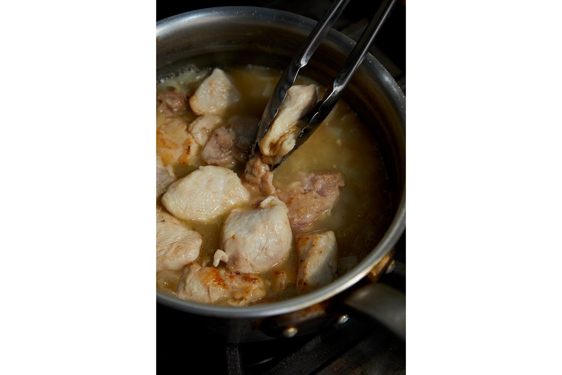 ブイヨンを加える