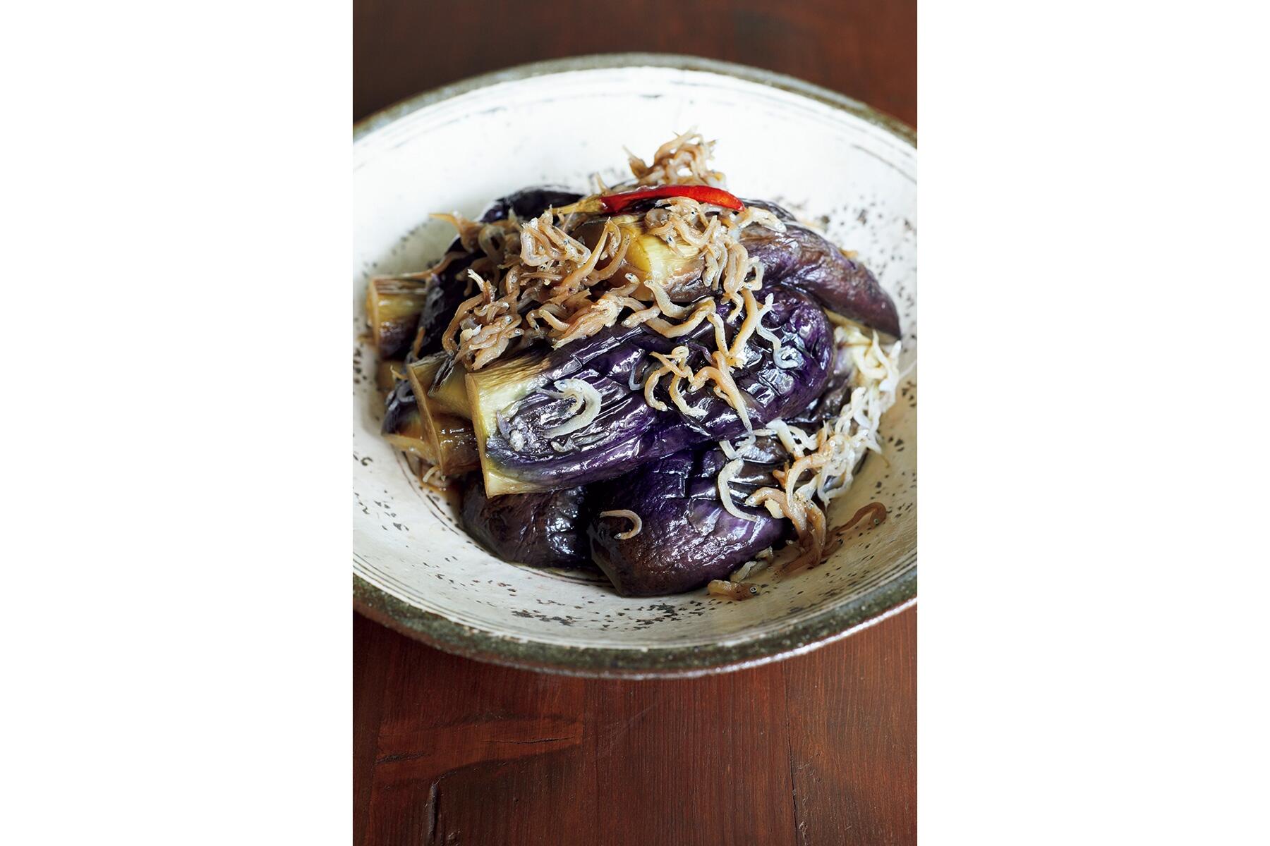 旨味が染みたとろける食感が魅力の“なすのちりめんじゃこ煮”