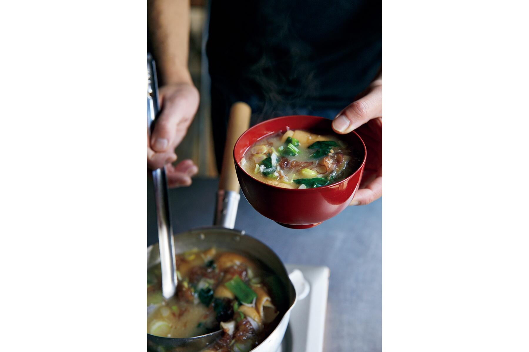 「山食堂」のみそ汁