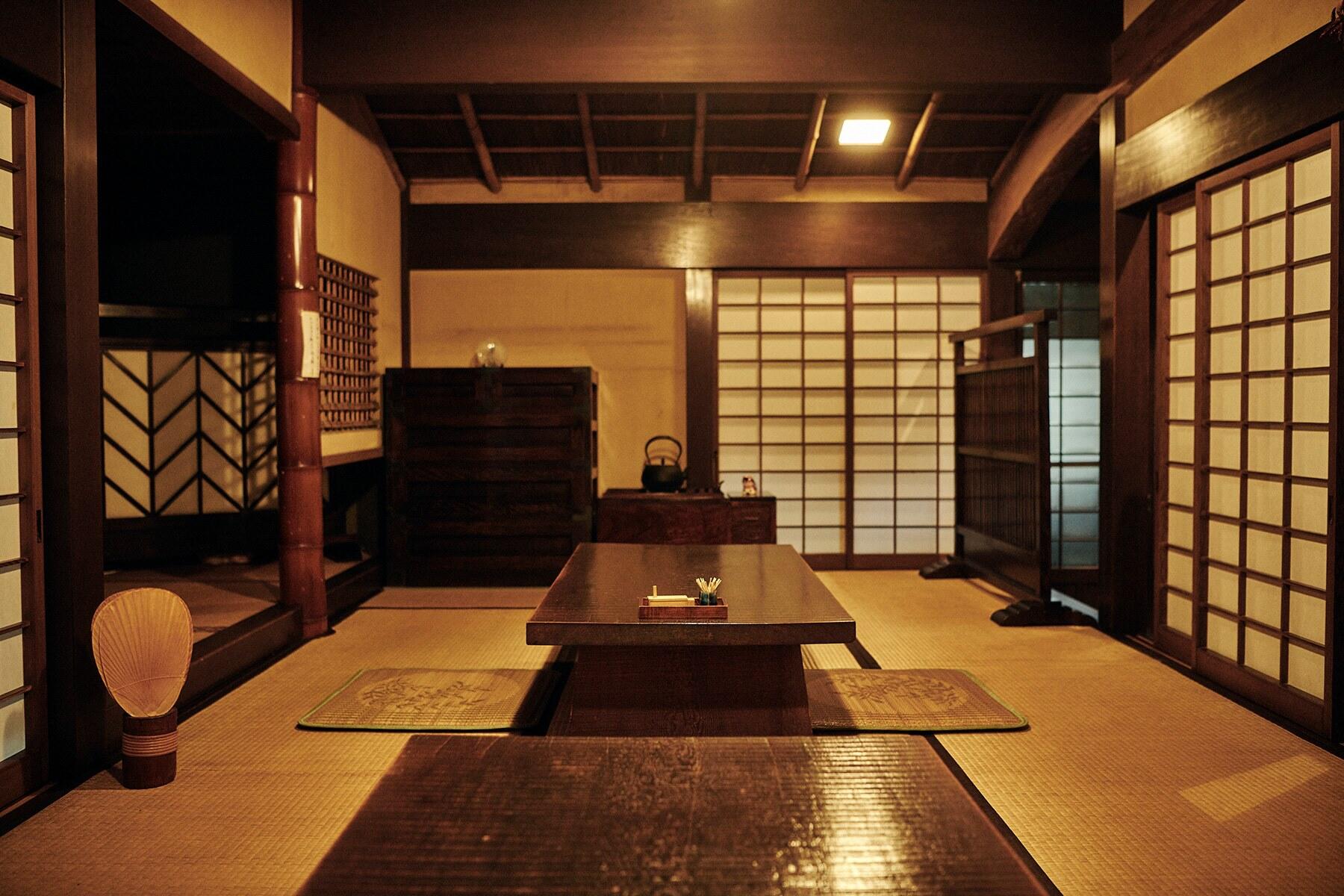 座敷