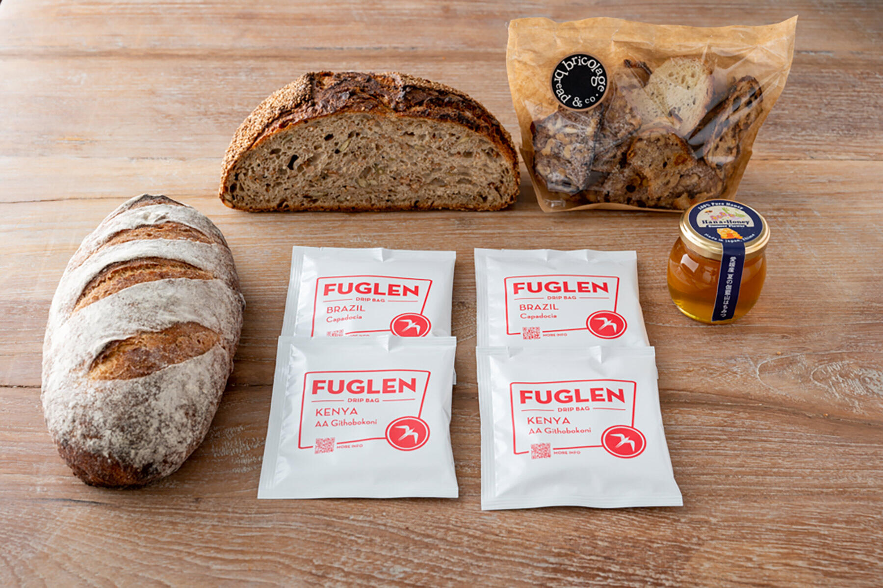 お店の看板商品のディンケルと農民パンが味わえるブリコラージュセット