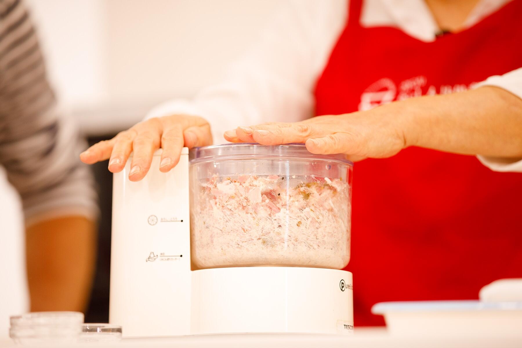 フードプロセッサーにかける