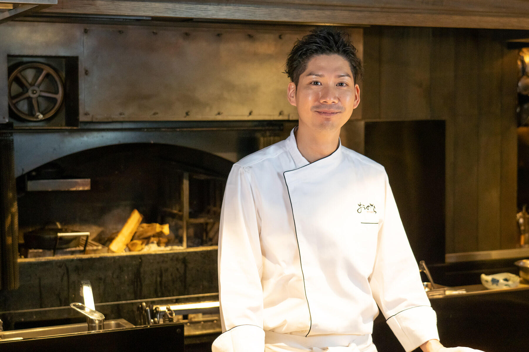 「薪焼 銀座おのでら」のシェフ寺田惠一さん