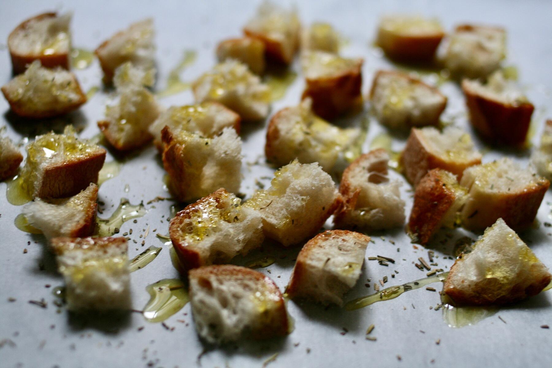 一番大事な、クルトンをつくる①