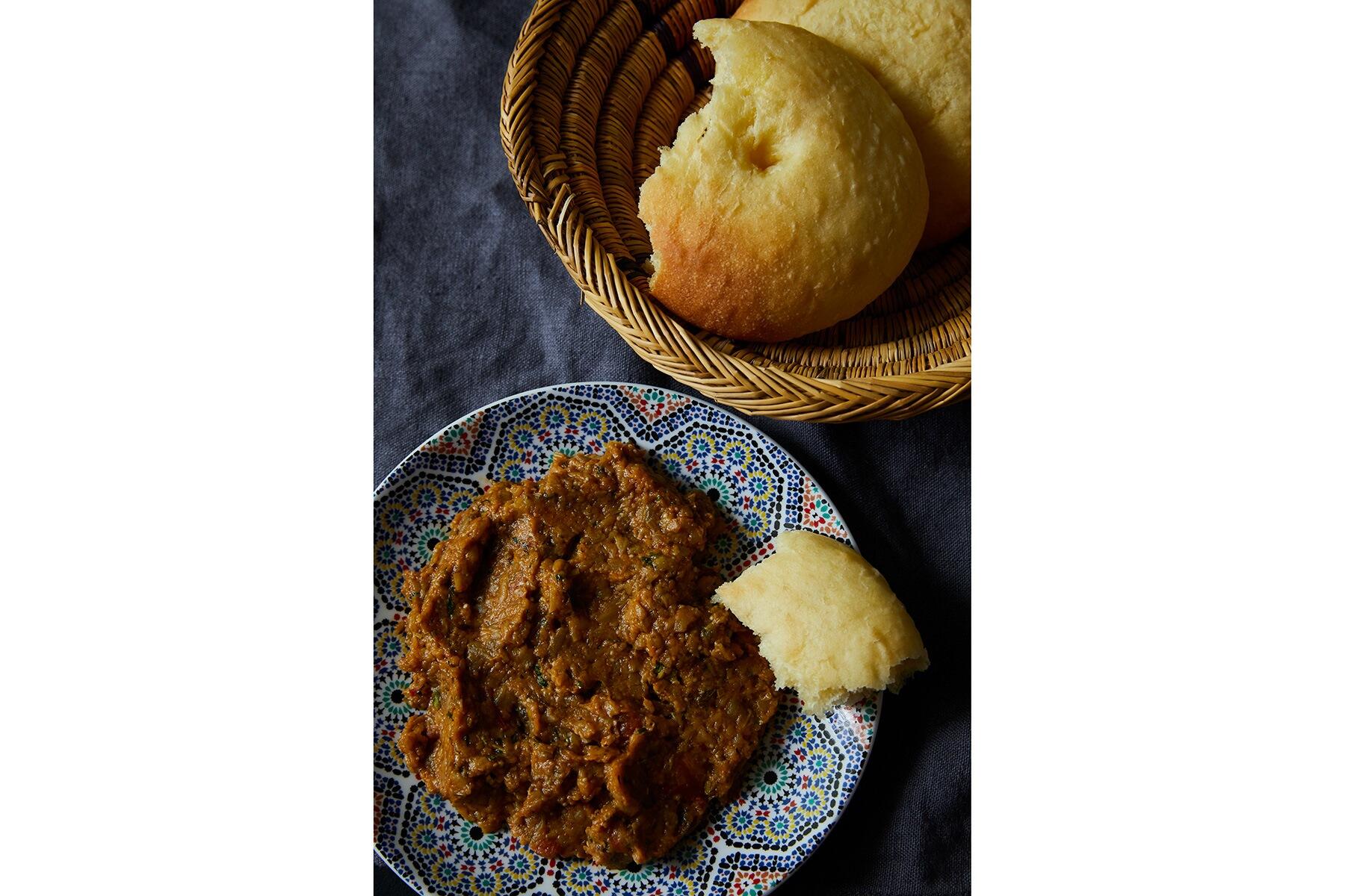 香ばしいなすのペースト“ザアルーク”