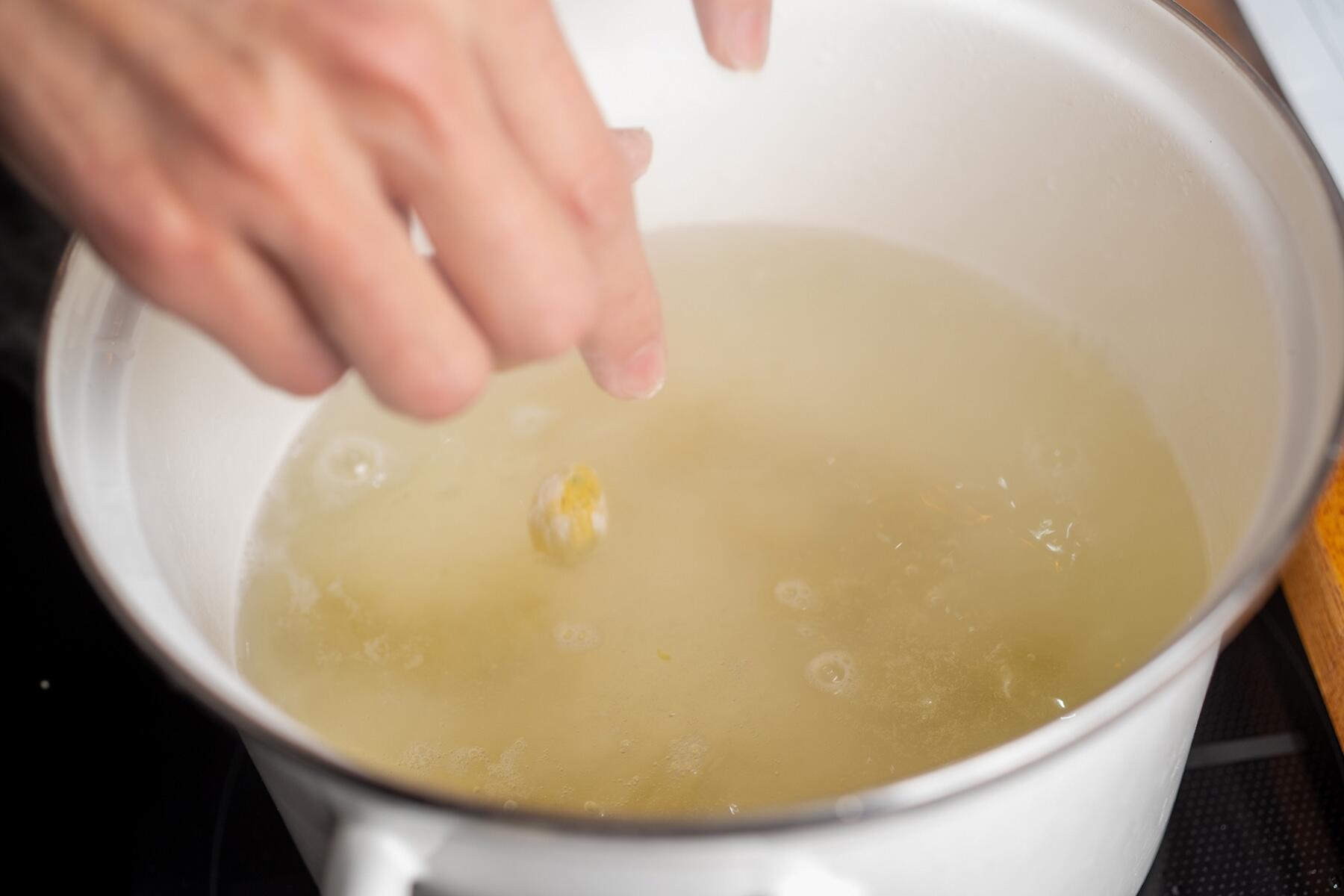 ニョッキをゆでる