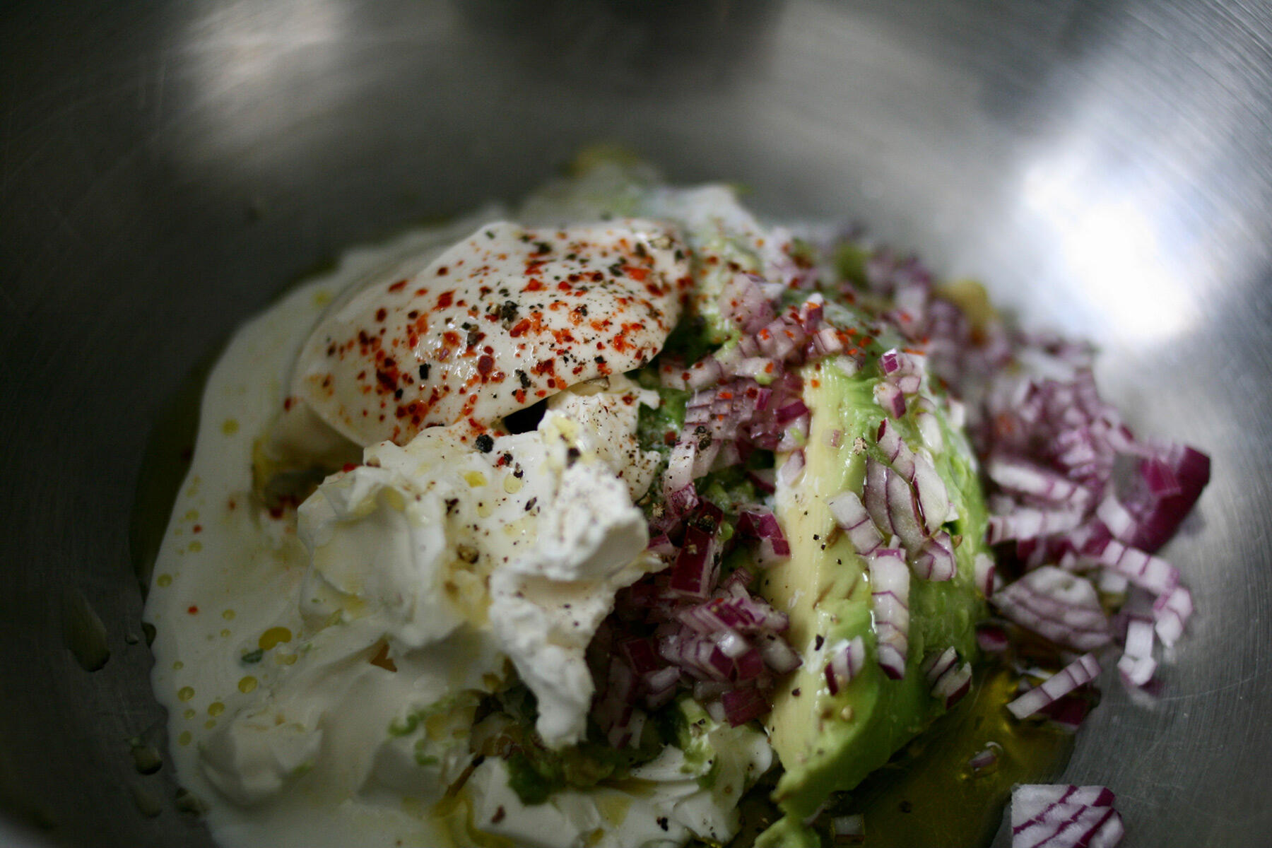 材料を混ぜ合わせる