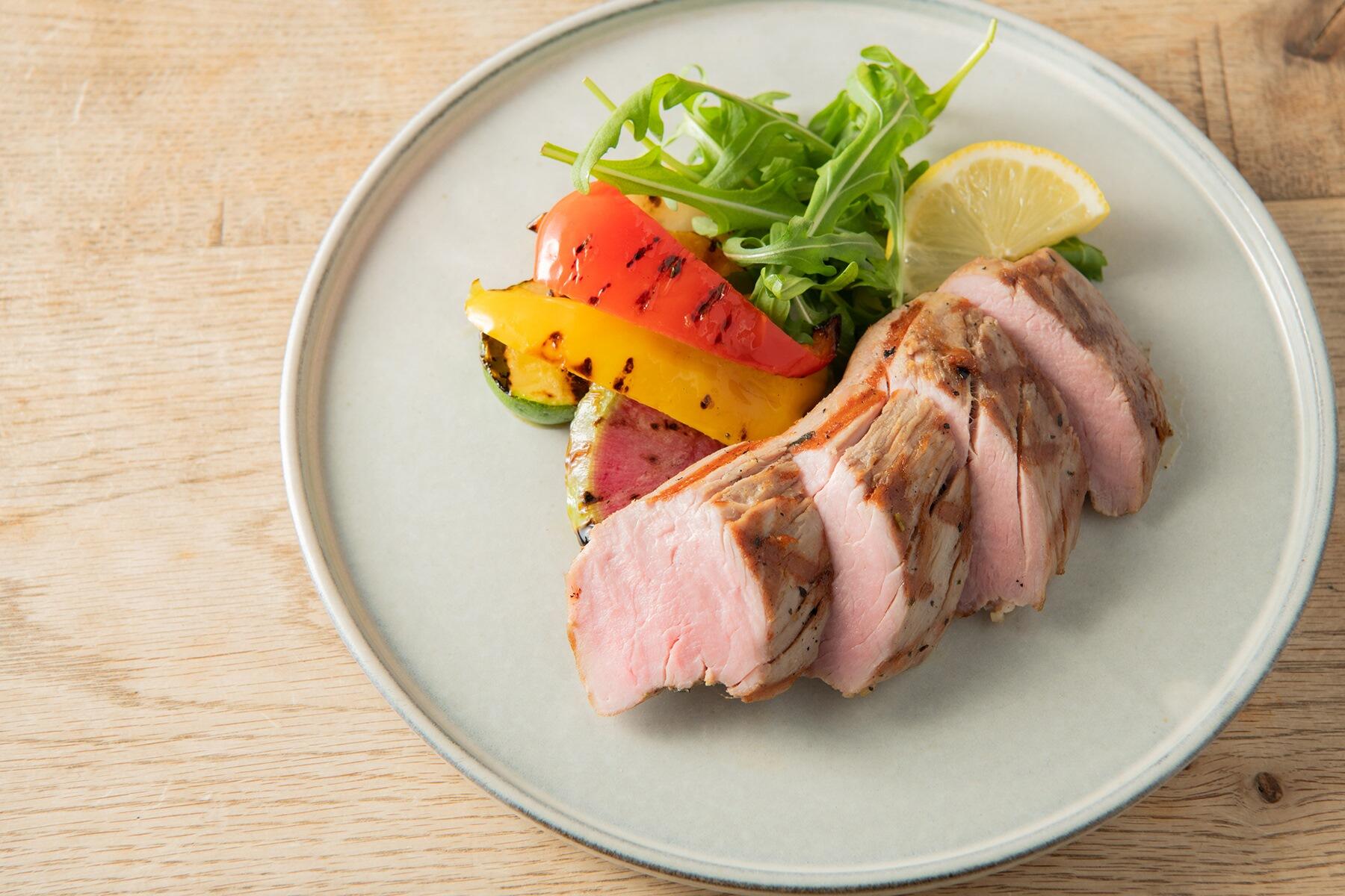 低温調理ヒレ肉のグリル