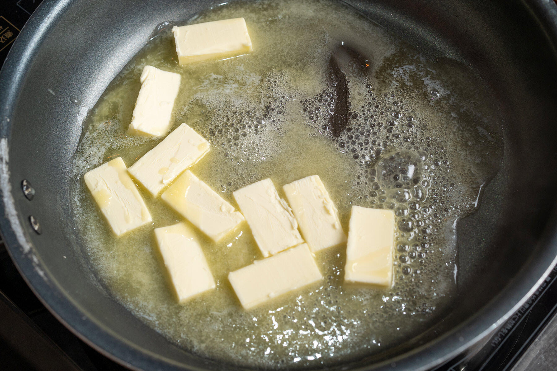 ホワイトソースをつくる