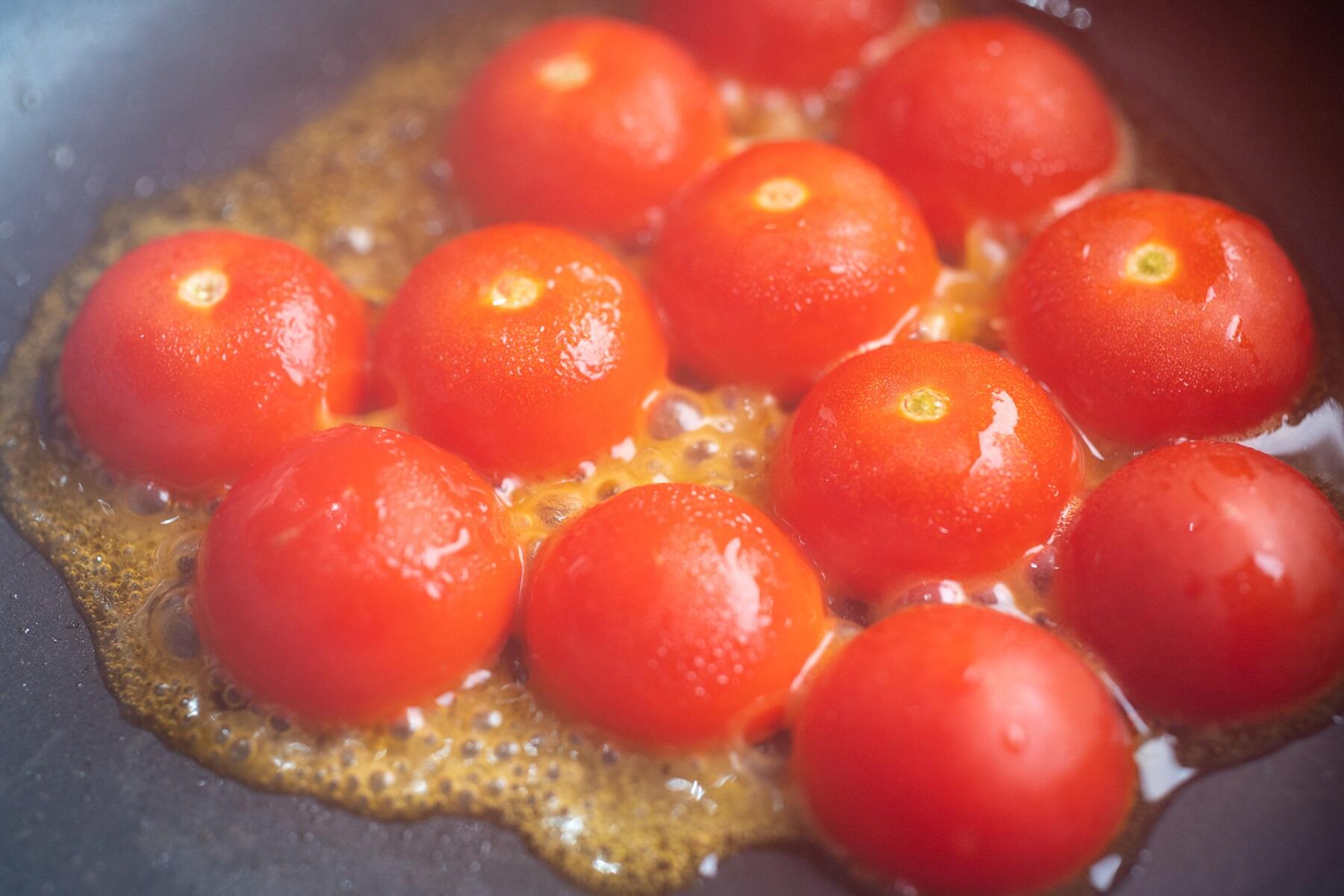 ミニトマトを焼く