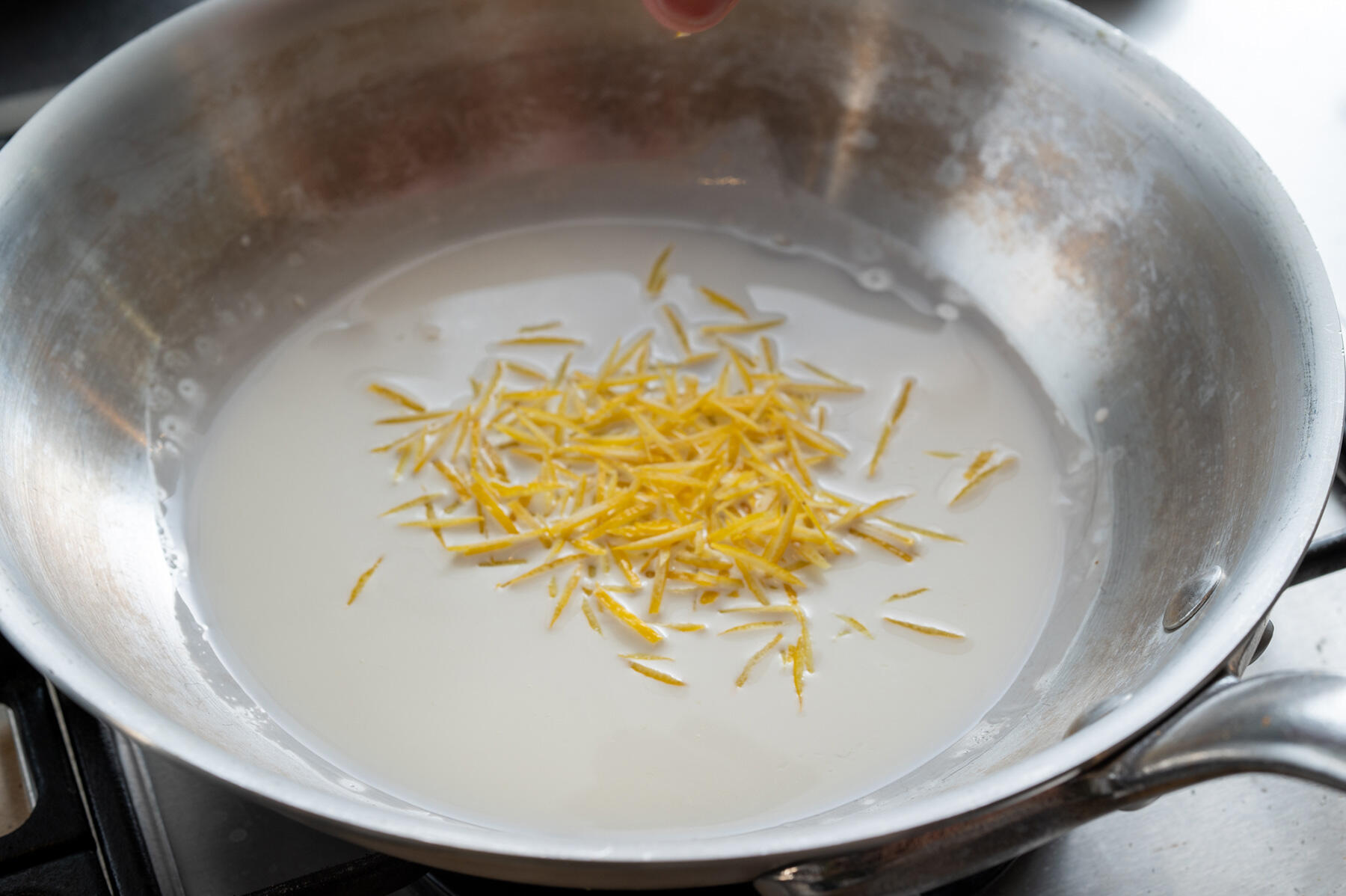 ソースをつくる