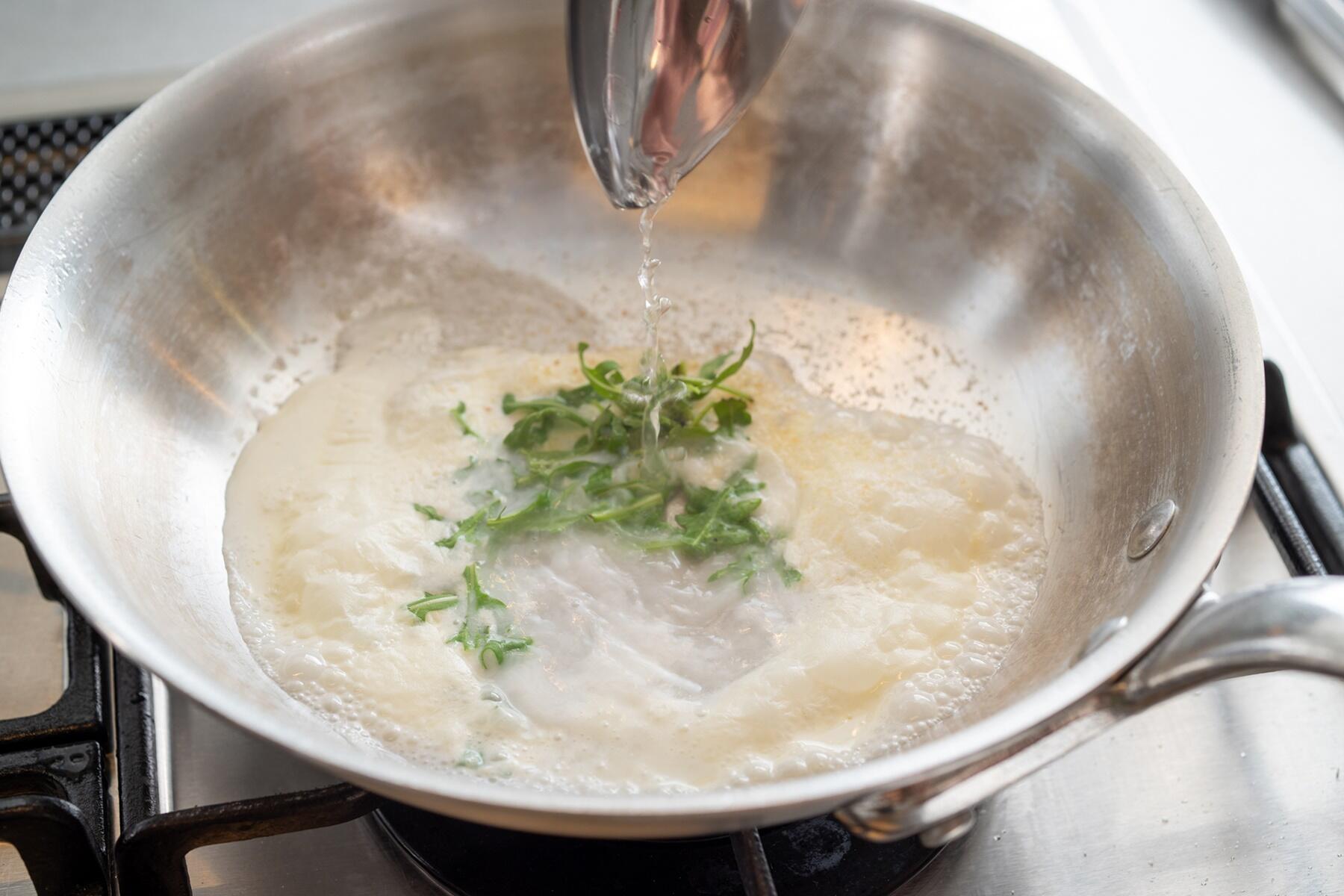 ソースをつくる