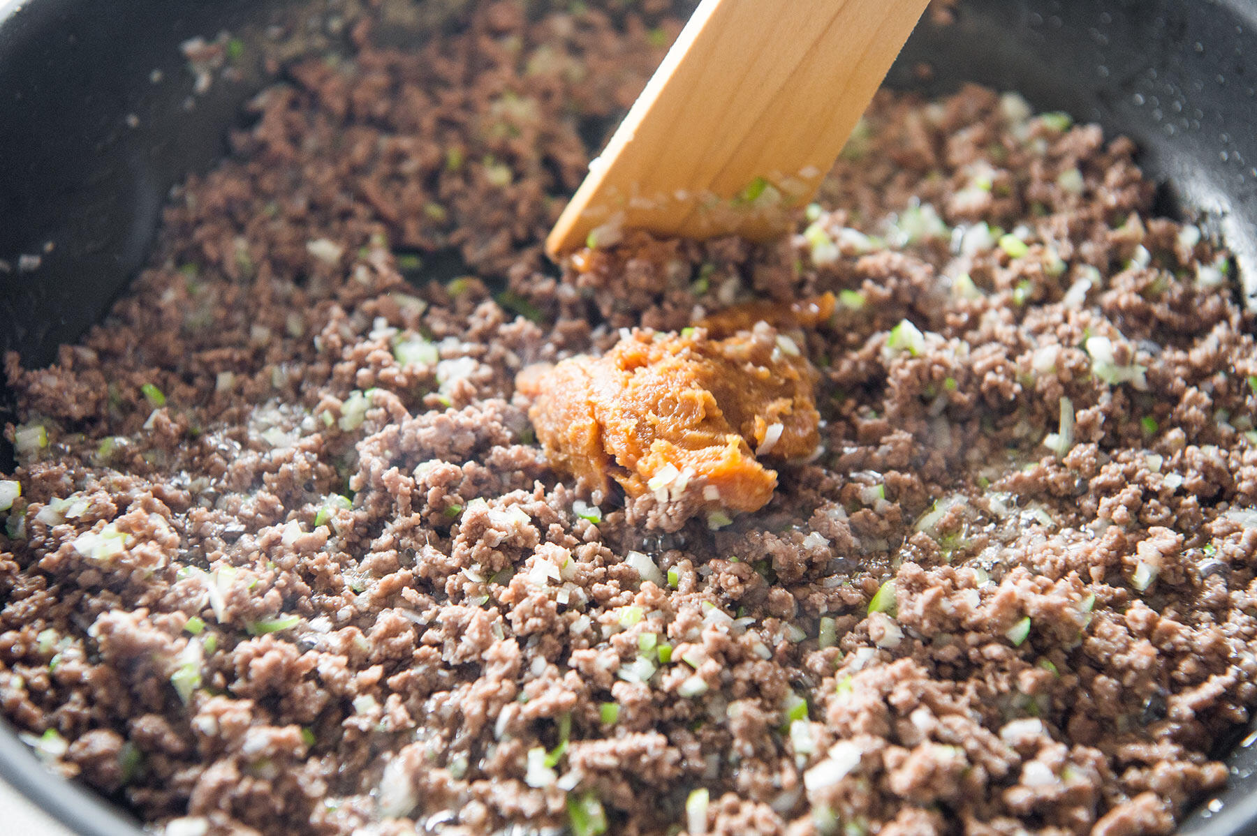 肉味噌をつくる