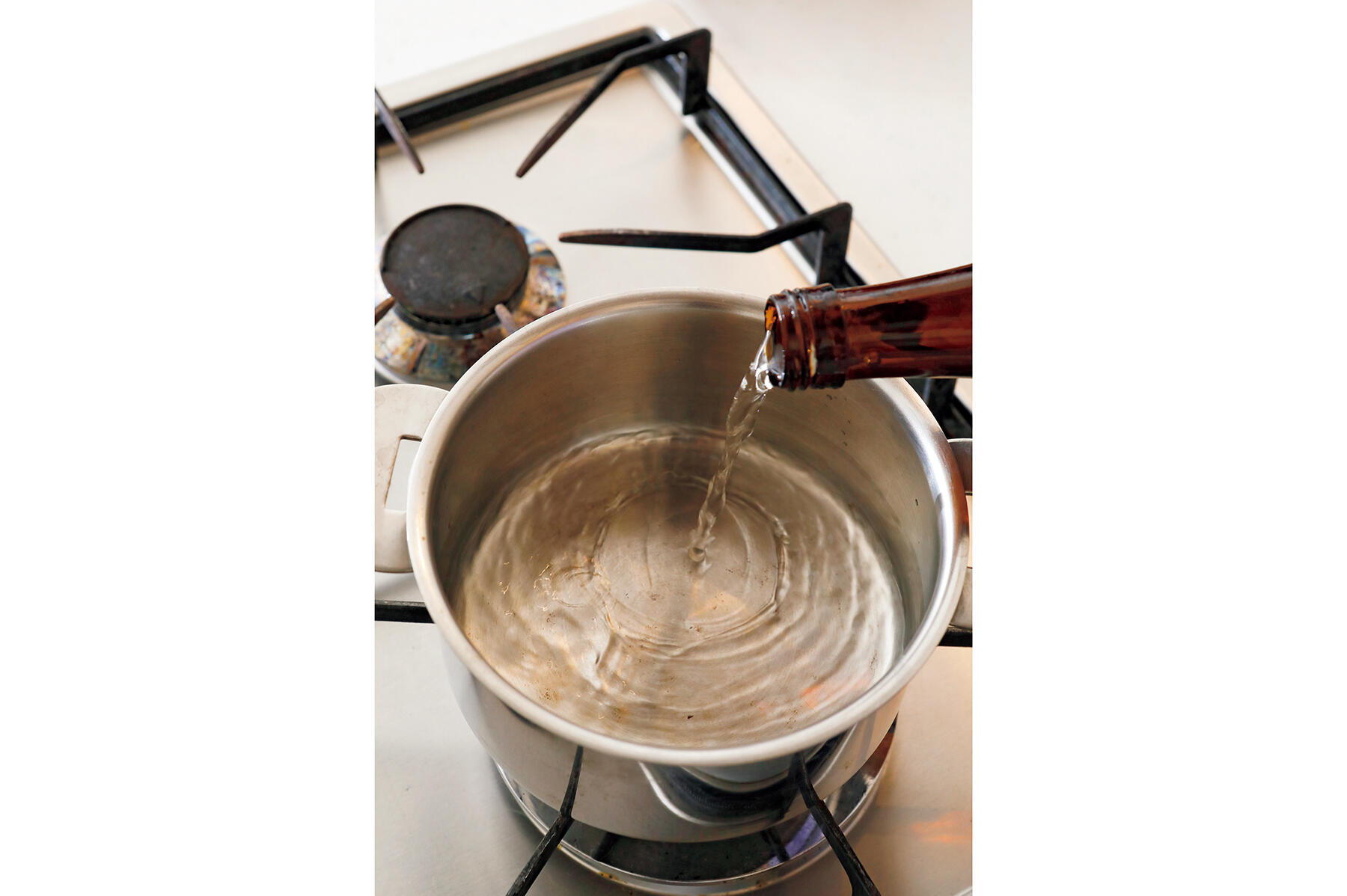 酒を火にかける