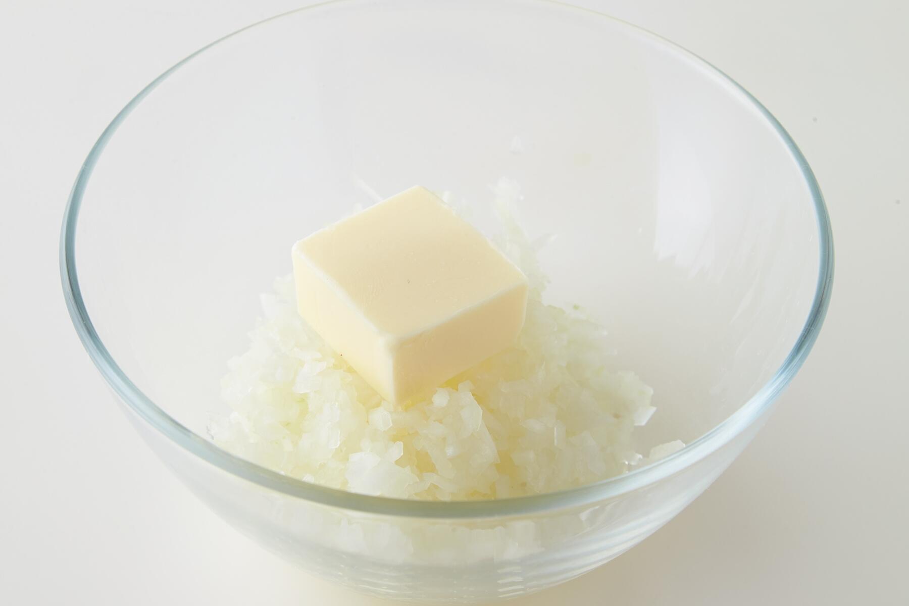 玉ねぎを加熱する