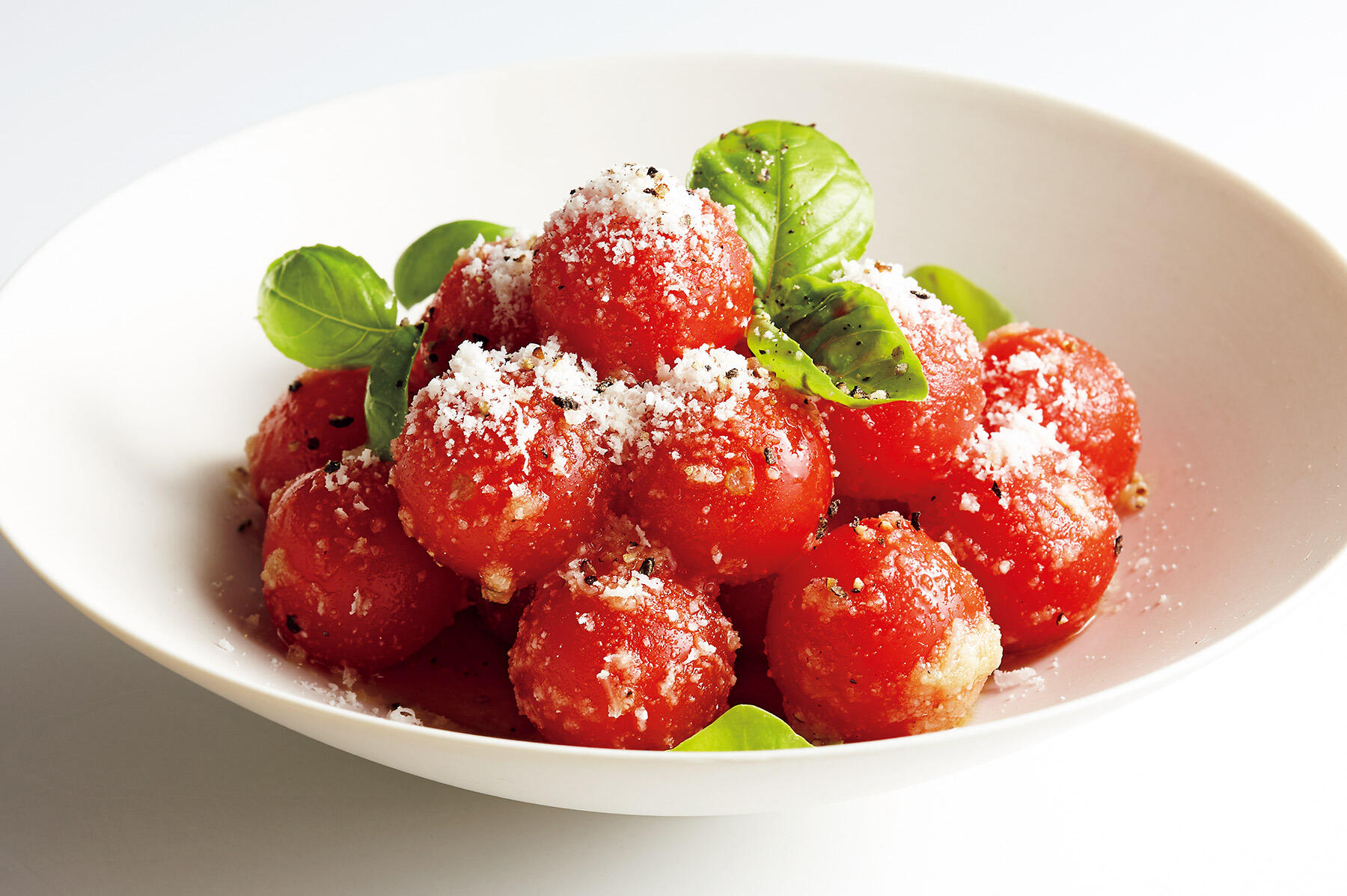 和えるだけの簡単副菜“ミニトマトのチーズ和え”