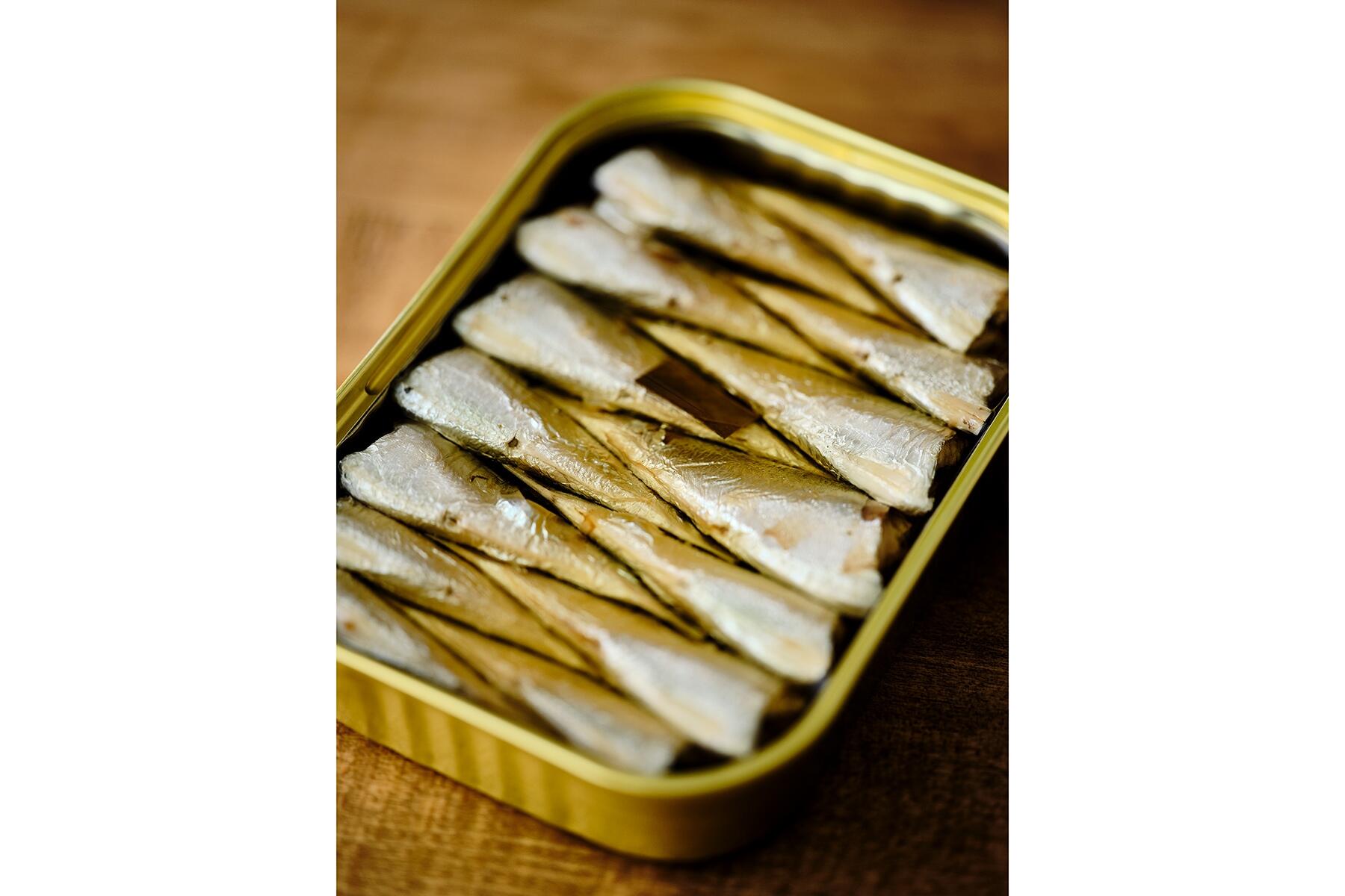 オイルサーディン缶