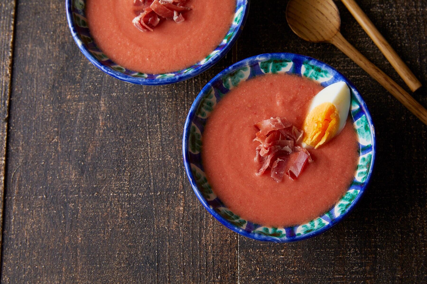 完熟トマトの旨さをストレートにあじわう“サルモレッホ”