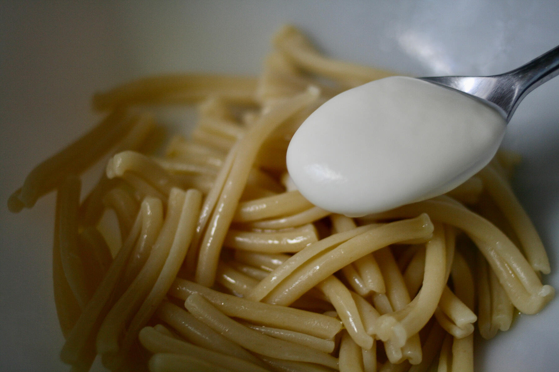 パスタをゆでる