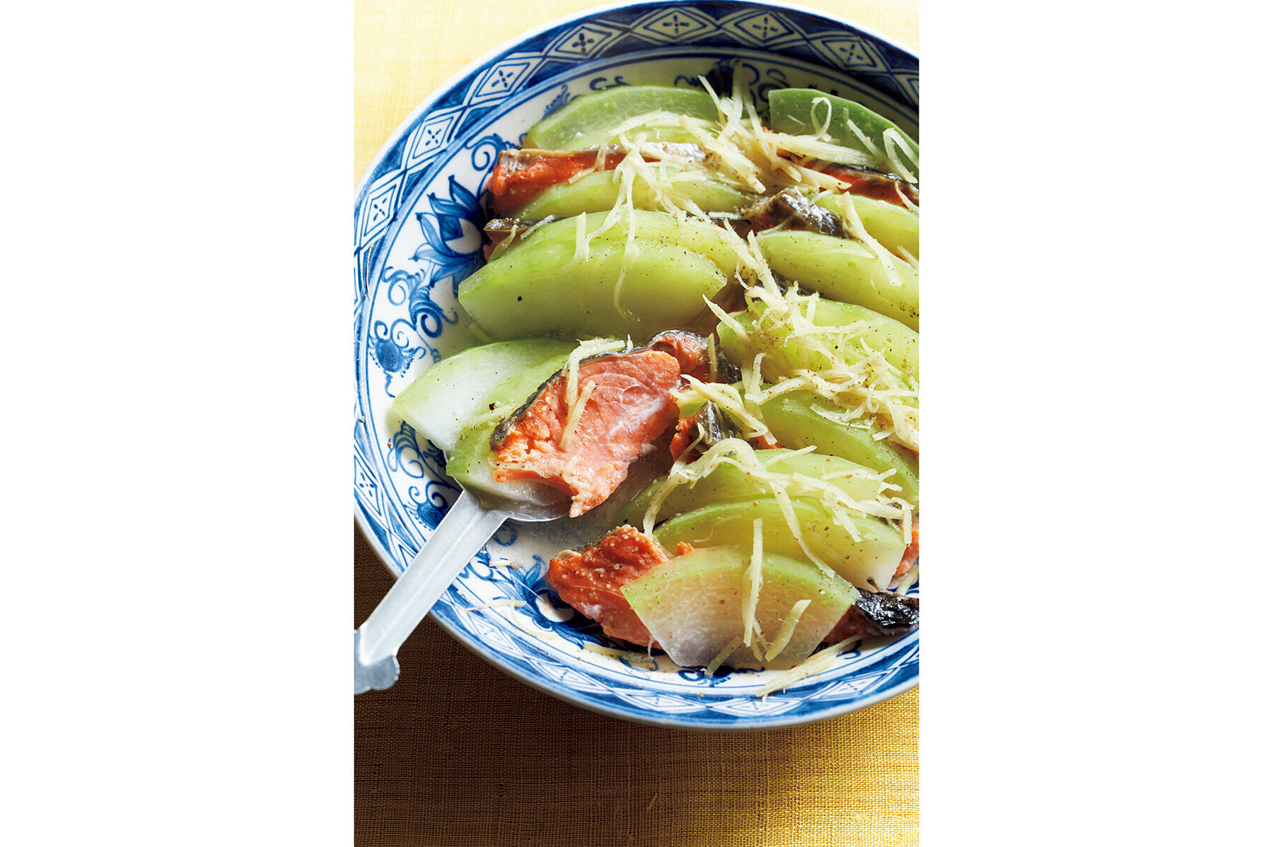 冬瓜と塩鮭の生姜蒸し