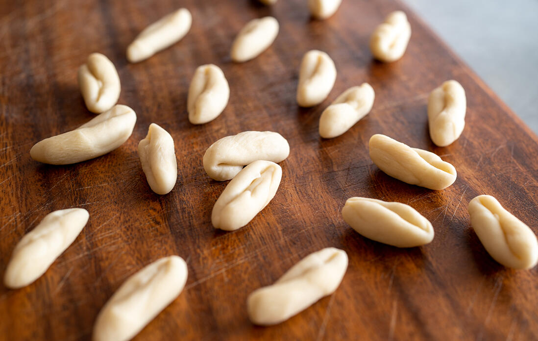 パスタの形に成形する