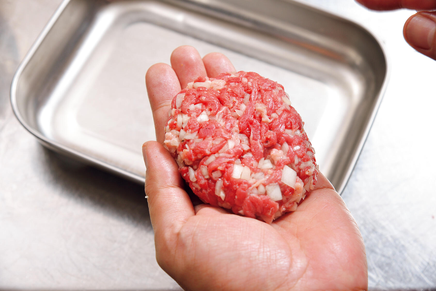 ハンバーグ形に整える