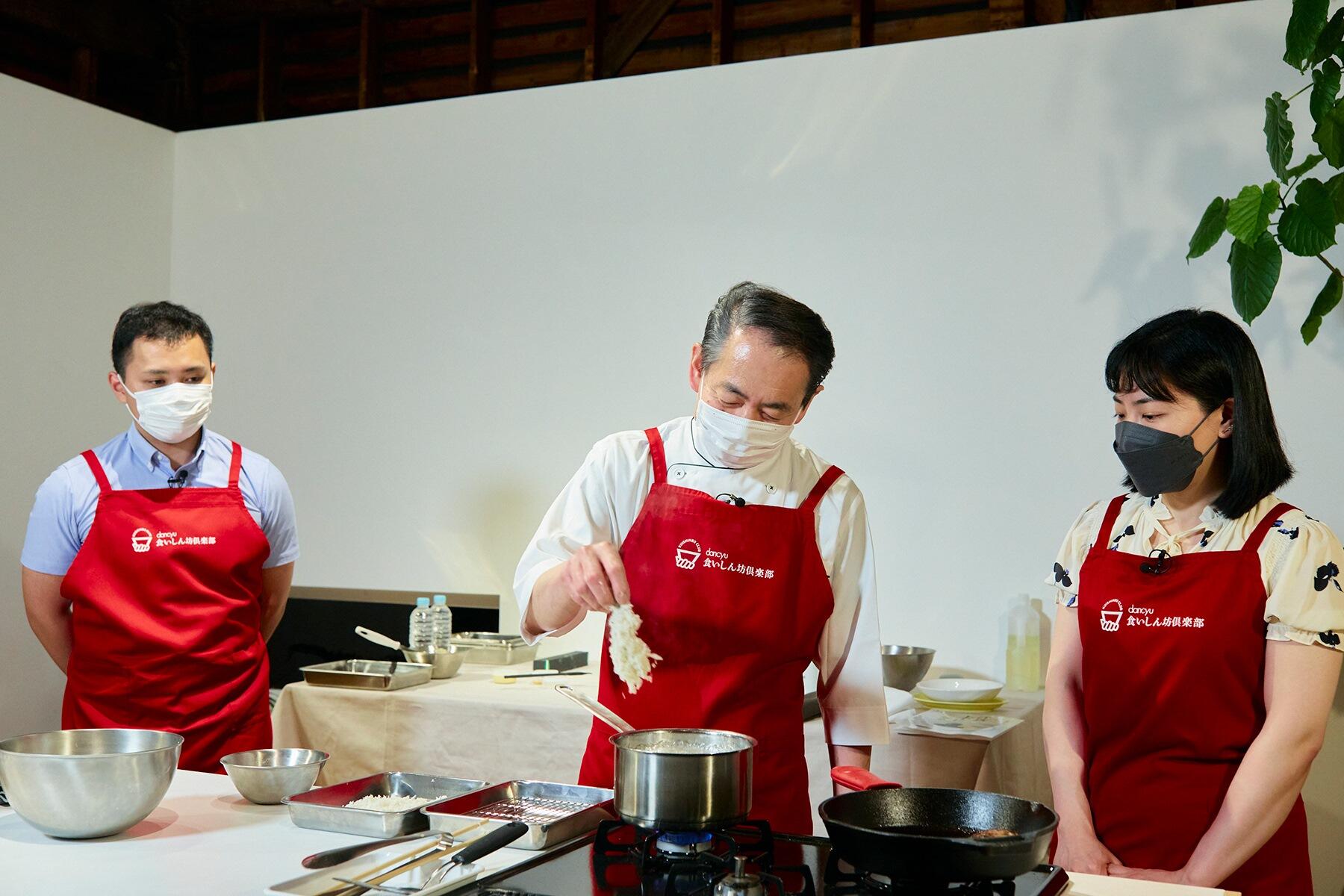 古賀先生と編集員