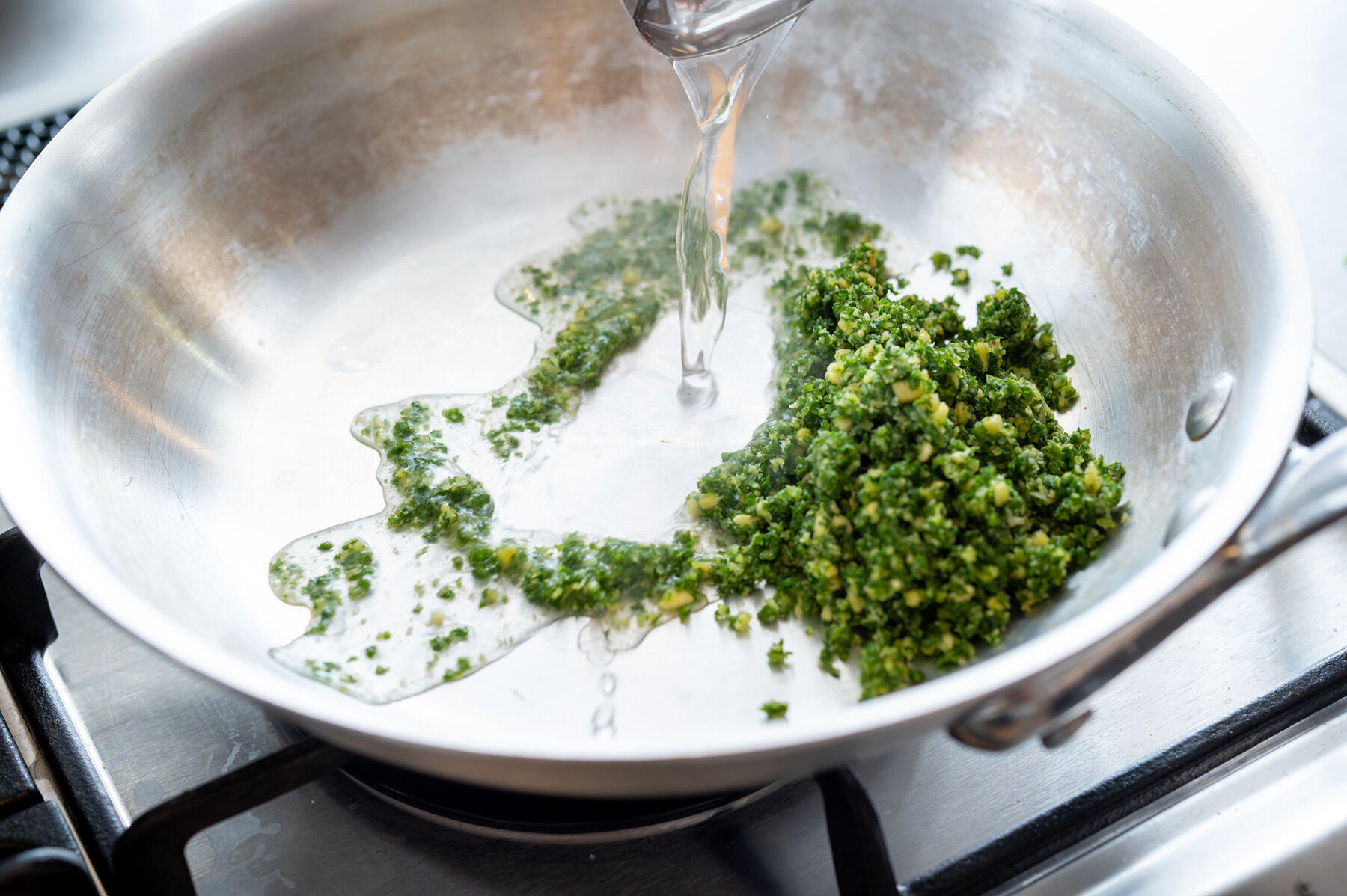 パスタを和える