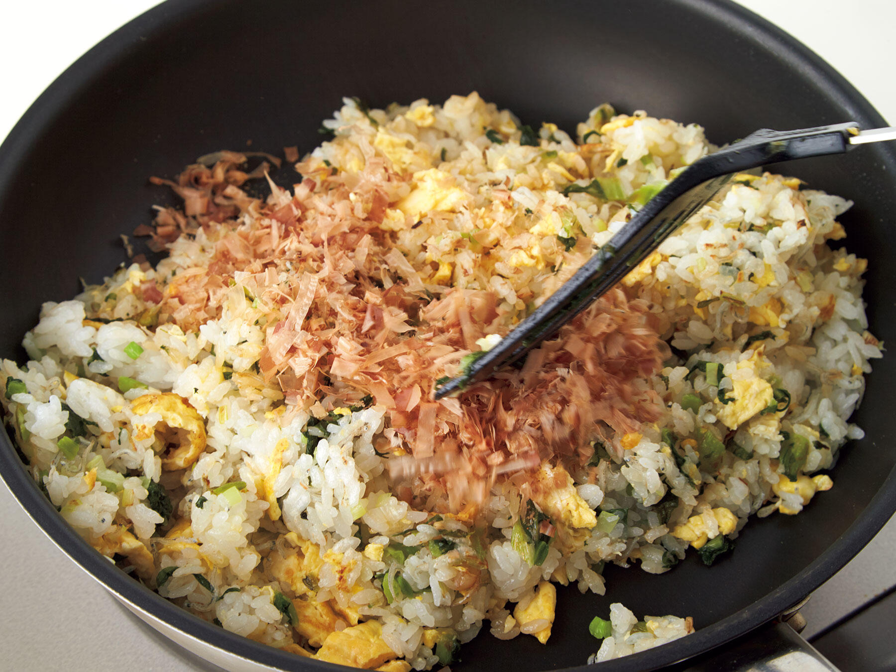 全体を炒め合わせる