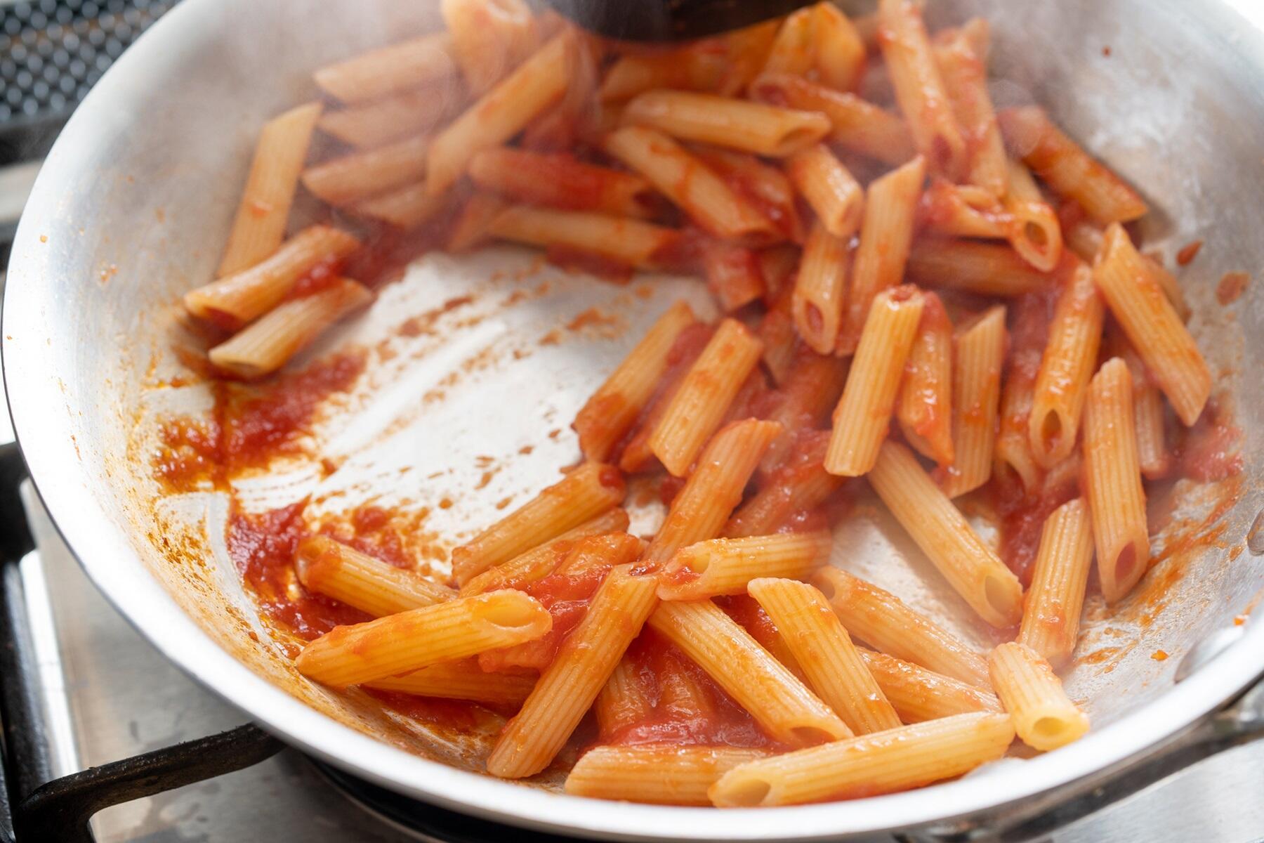 パスタを和える