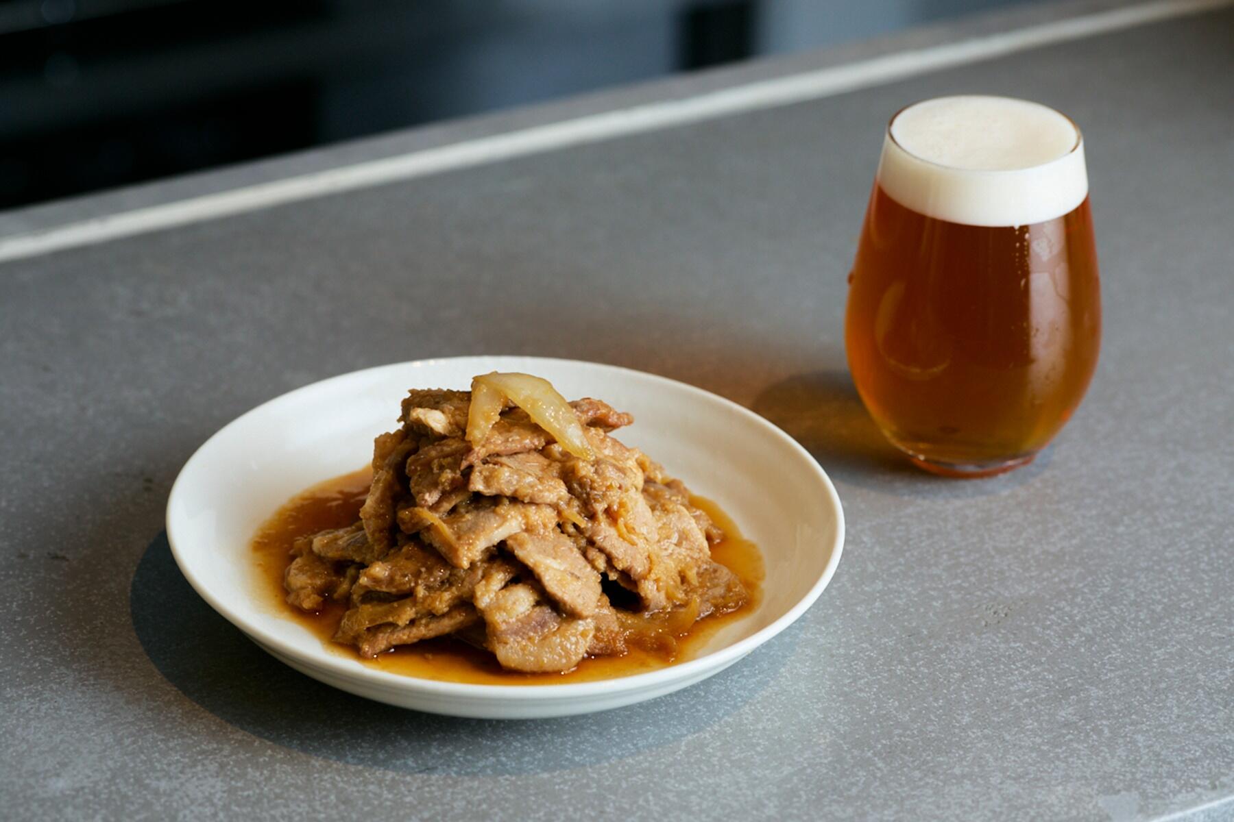 生姜焼きとペールエール