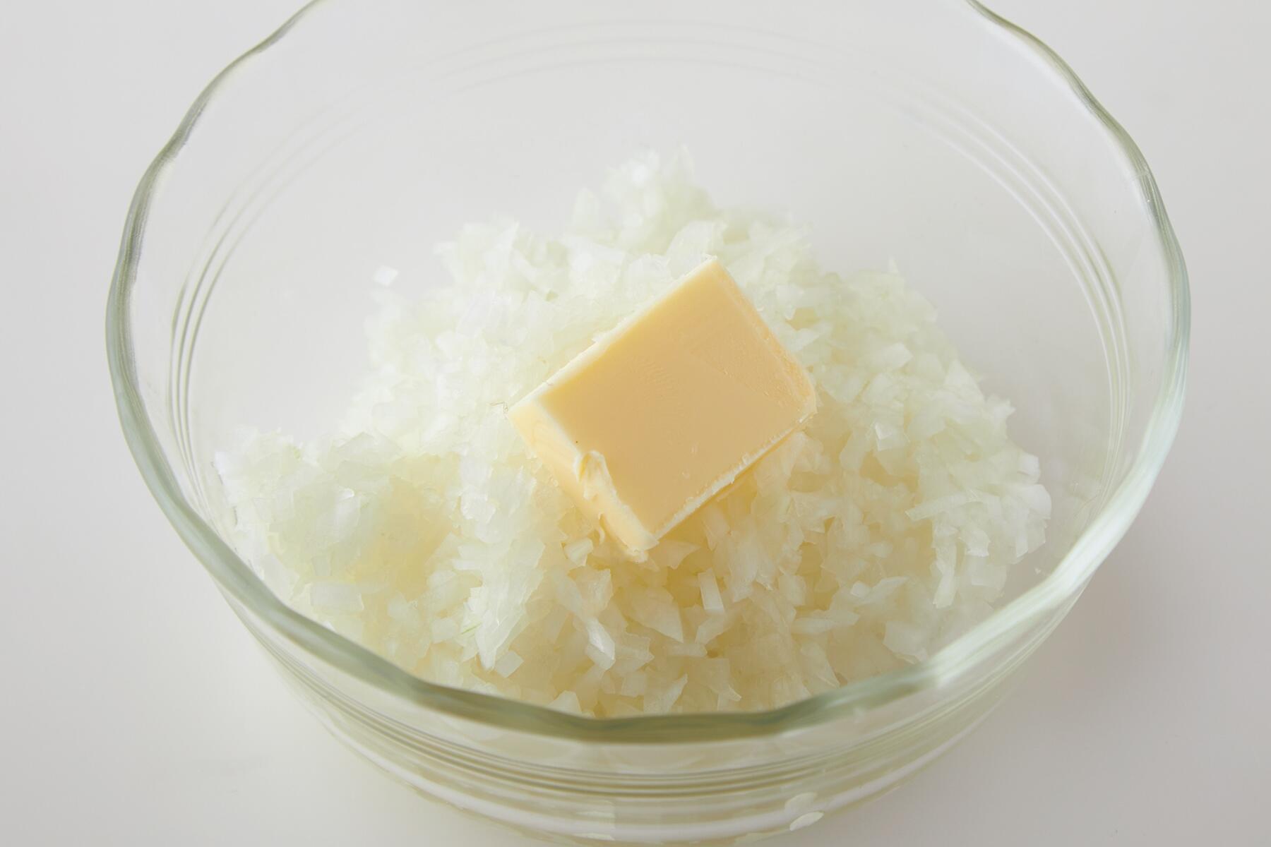 玉ねぎを加熱する