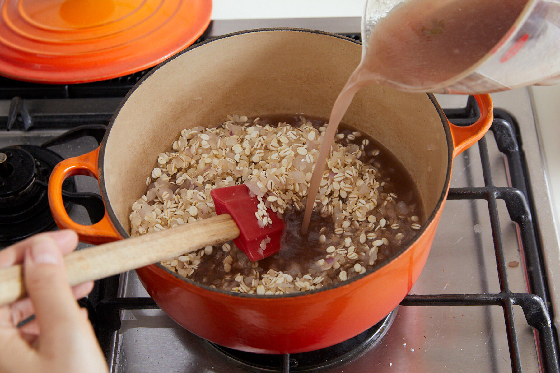 スープを加える