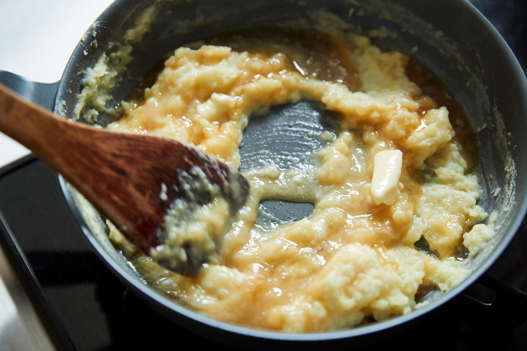 メイプルシロップを加える