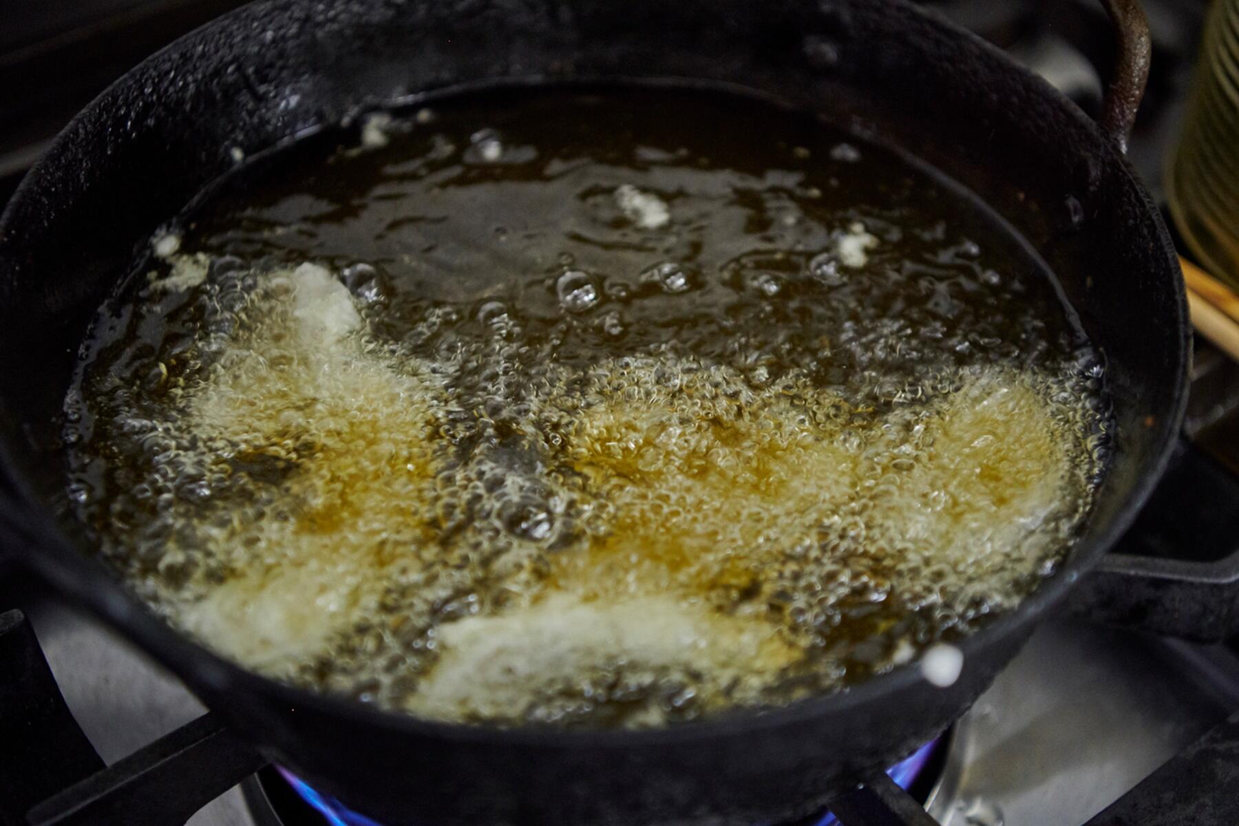 半身の魚を揚げる