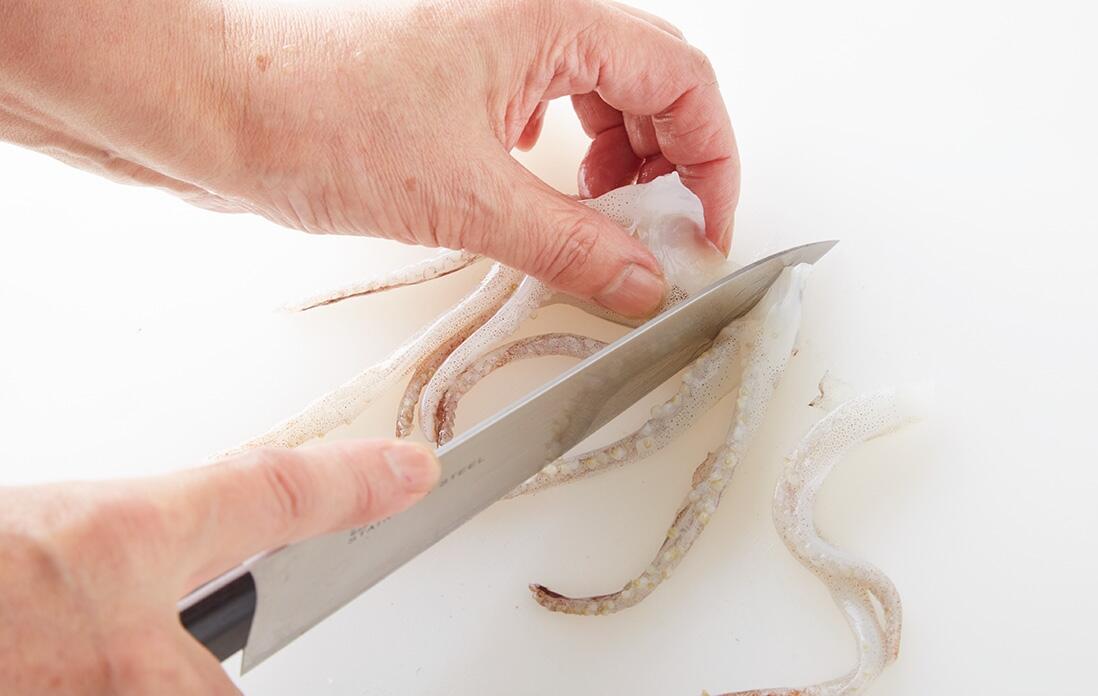 足の処理をする