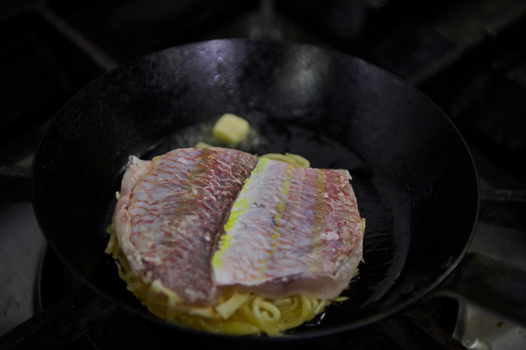 フライパンで焼く