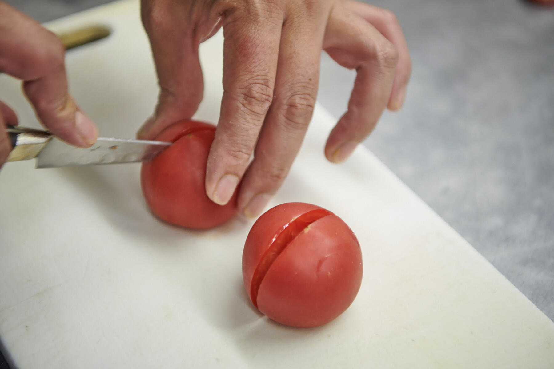 トマトの下準備