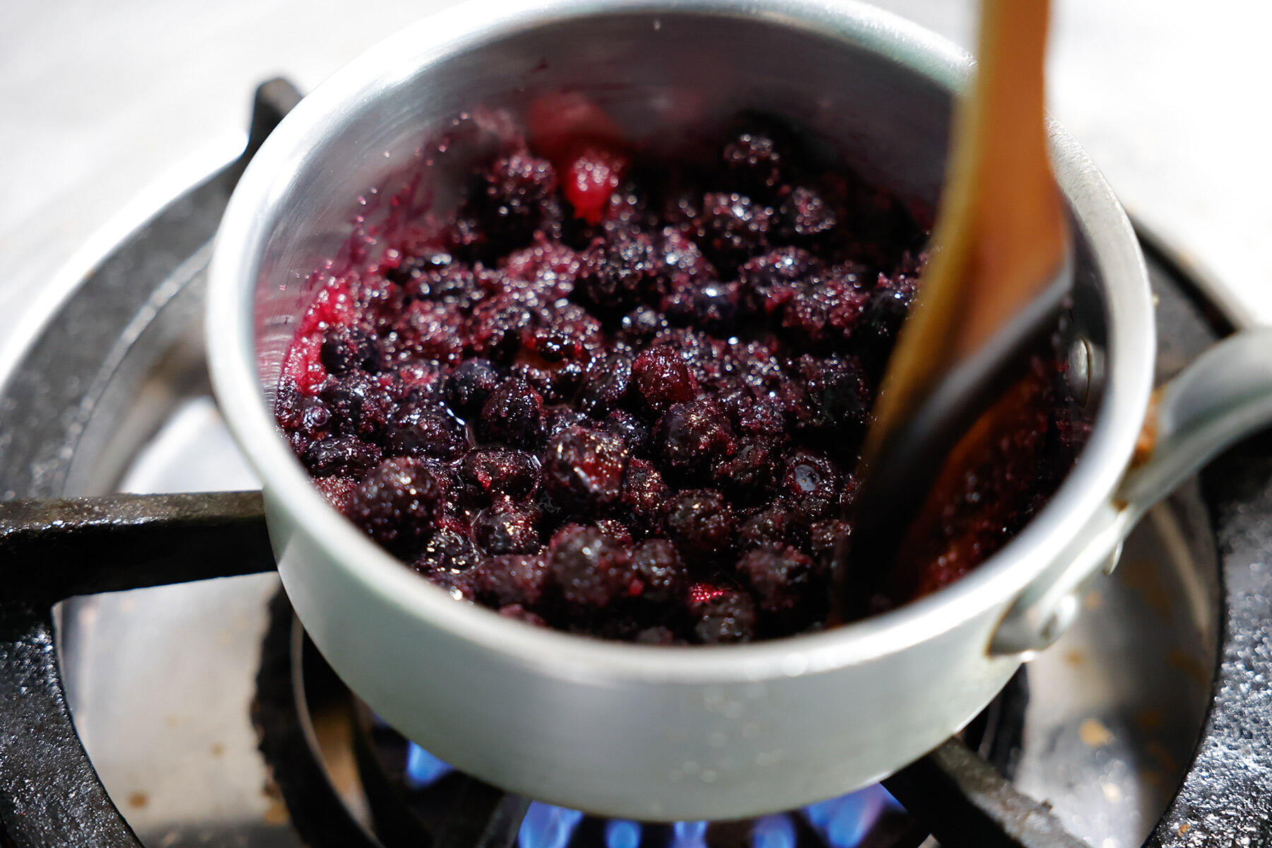 ジャムをつくる