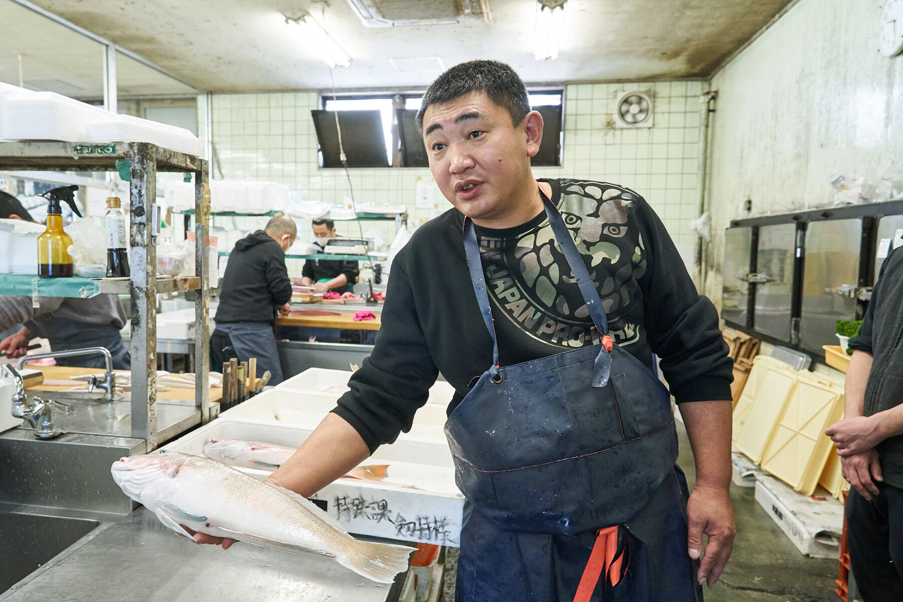 「サスエ前田魚店」5代目店主の前田尚毅さん