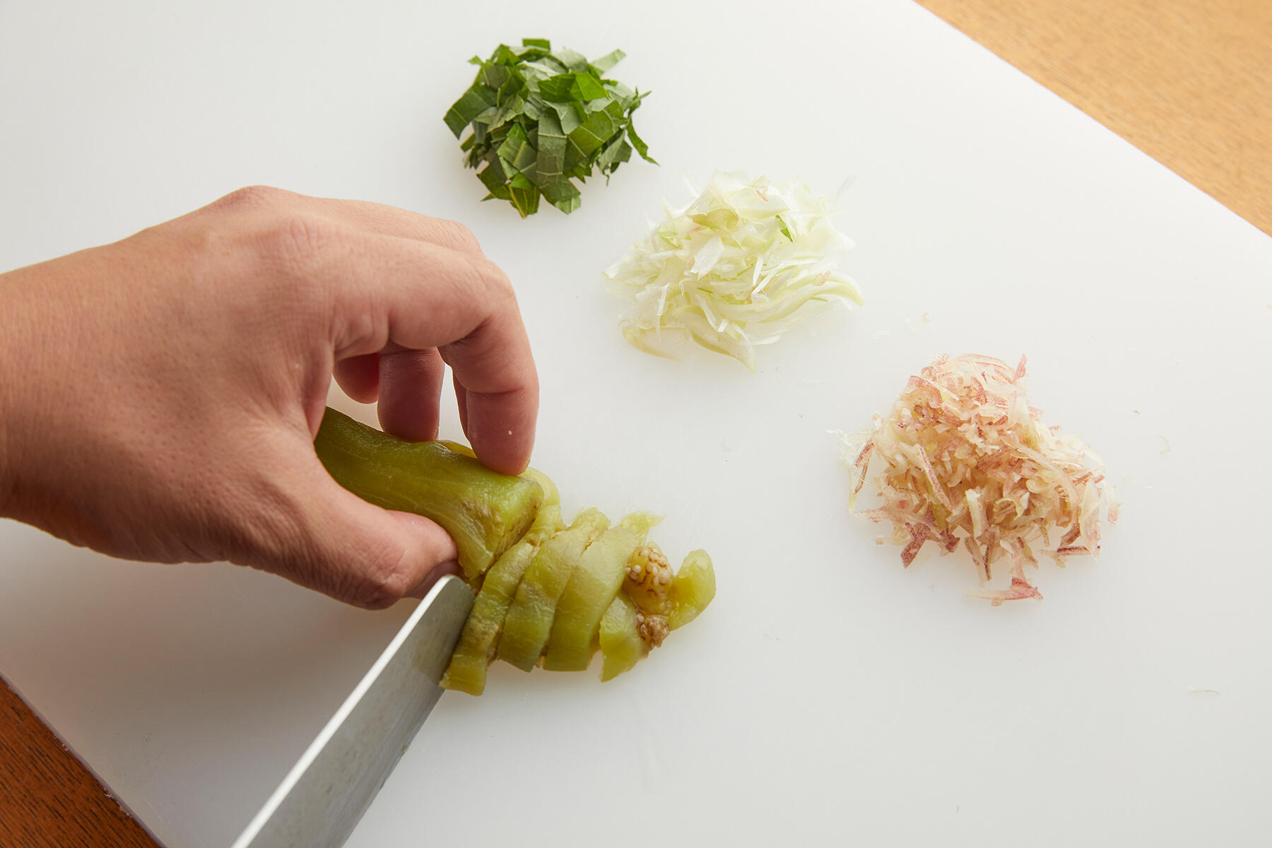 薬味を刻む