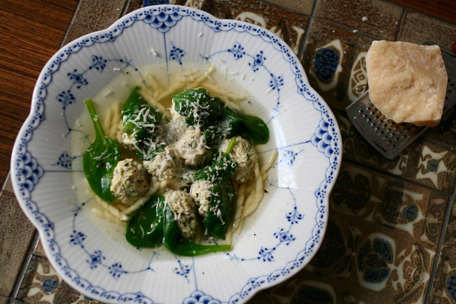 じんわり美味しい鶏団子スープ“イタリアン・ウェディングスープ”