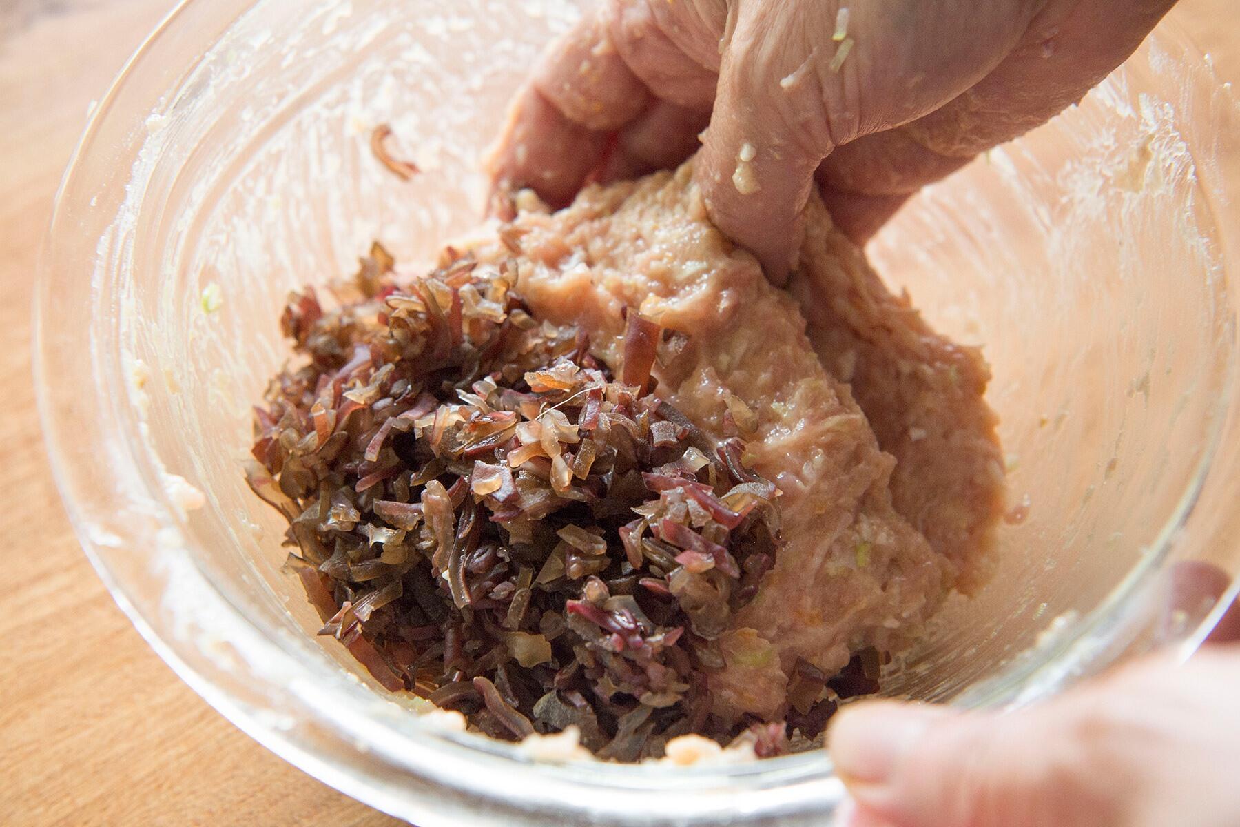 挽き肉だねをつくる