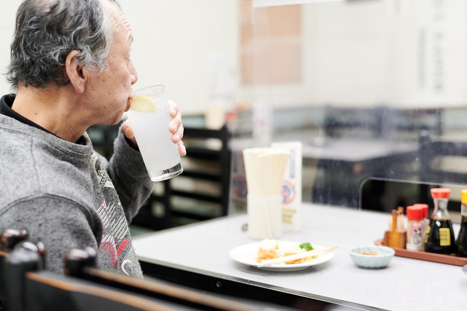 夜勤明けの常連