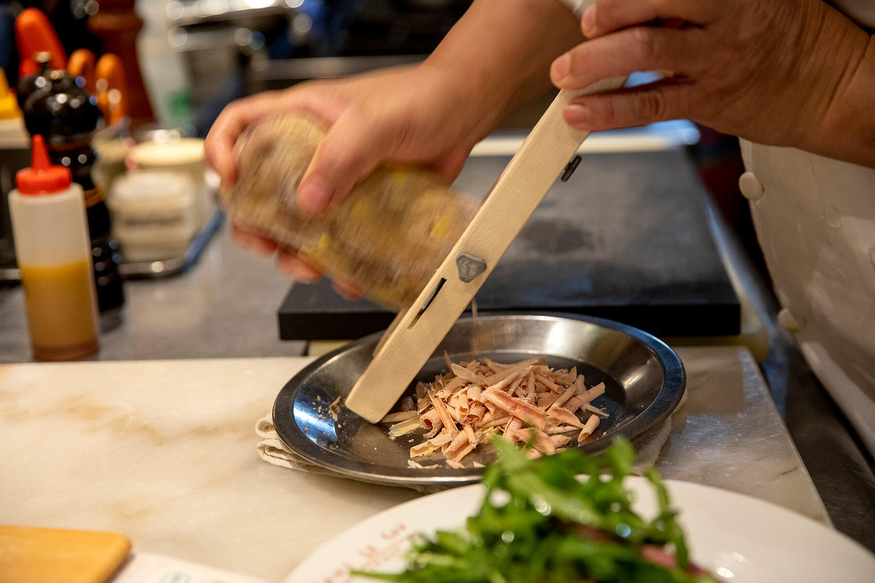 凍らせたフォアグラのコンフィ