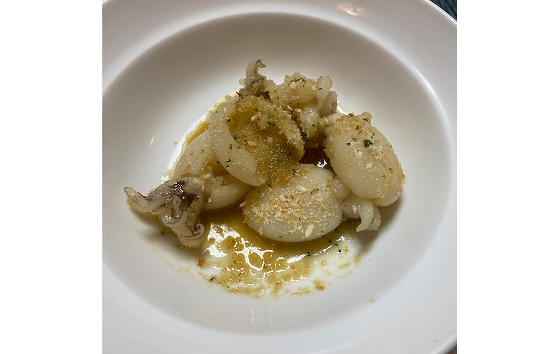 ミニ甲イカのガーリックソテー